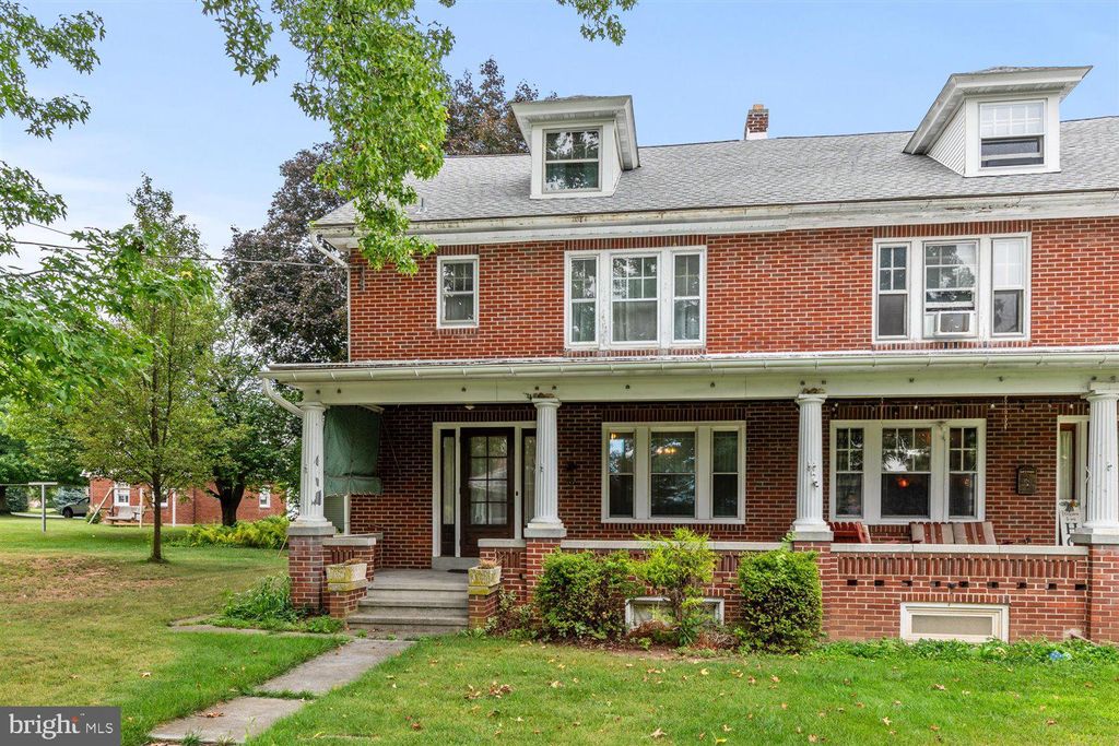 Photo of 524 S 4TH ST, DENVER, PA 17517 (MLS # PALA2039282)