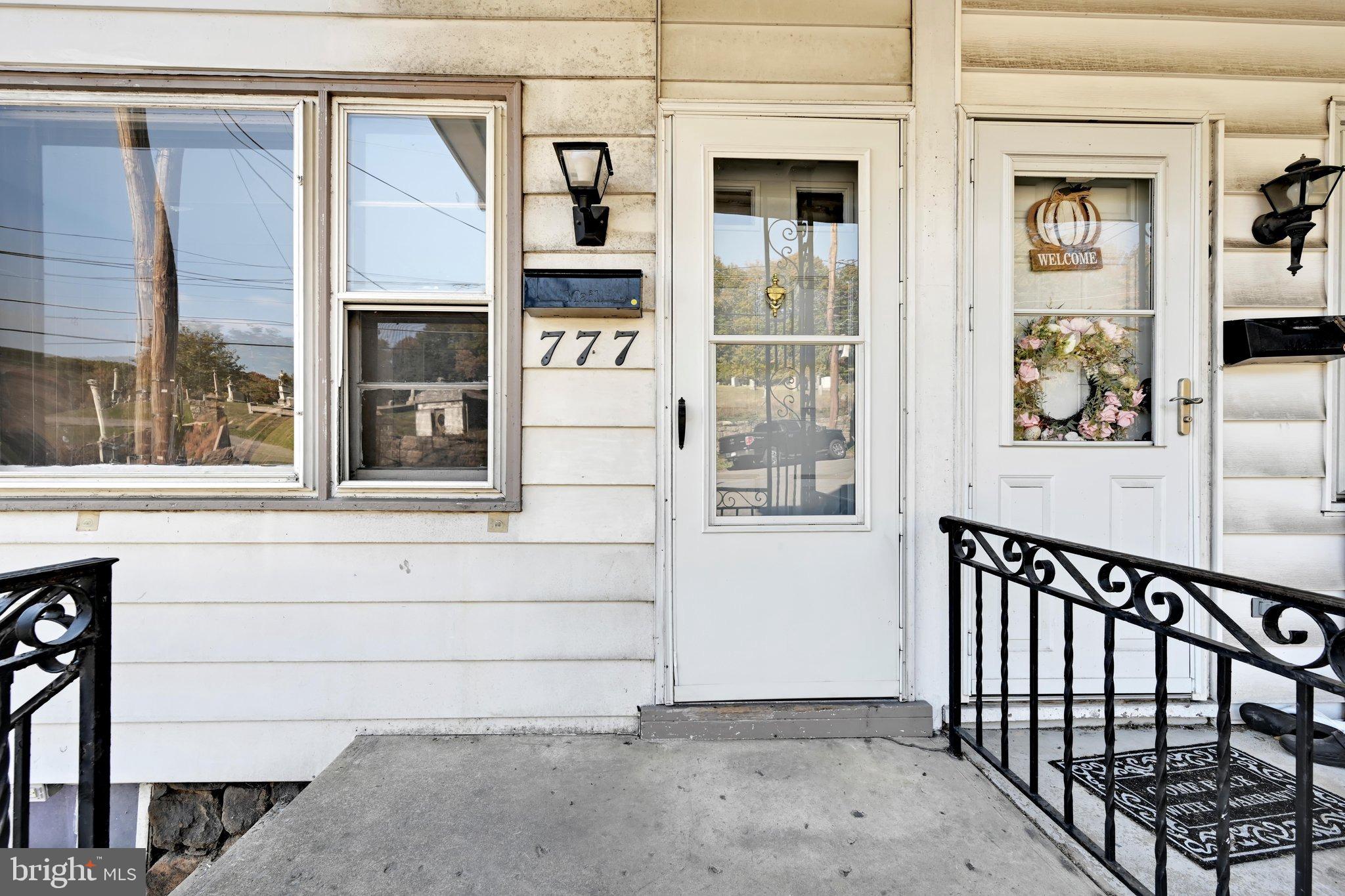777 N CENTRE STREET