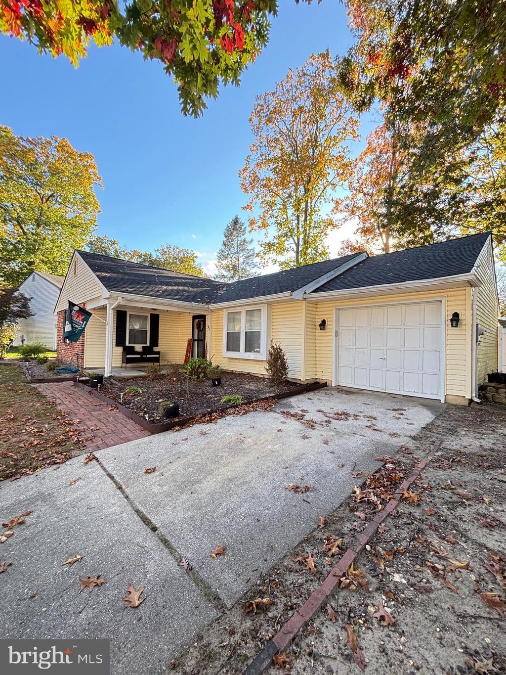 Photo of 1011 S Beecham Road, WILLIAMSTOWN, NJ 08094 (MLS # NJGL2065754)