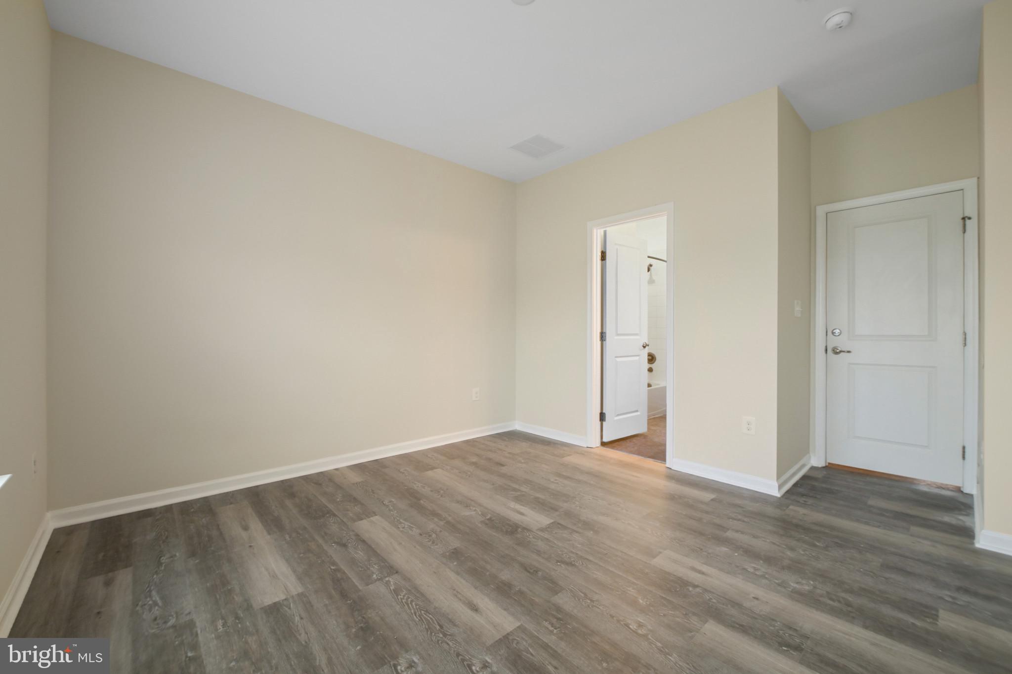 HOWARD SQUARE - Residential Lease