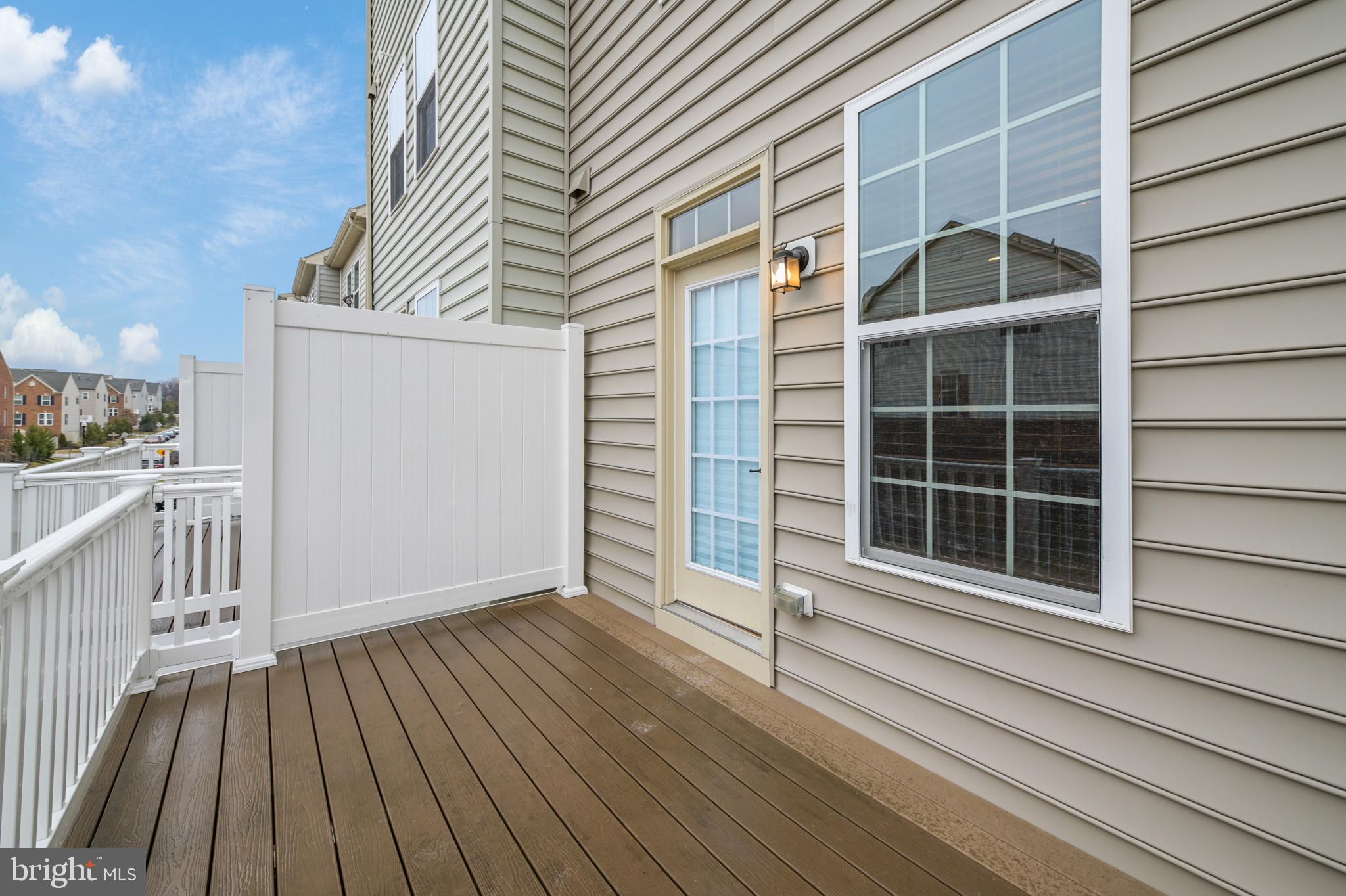 HOWARD SQUARE - Residential Lease