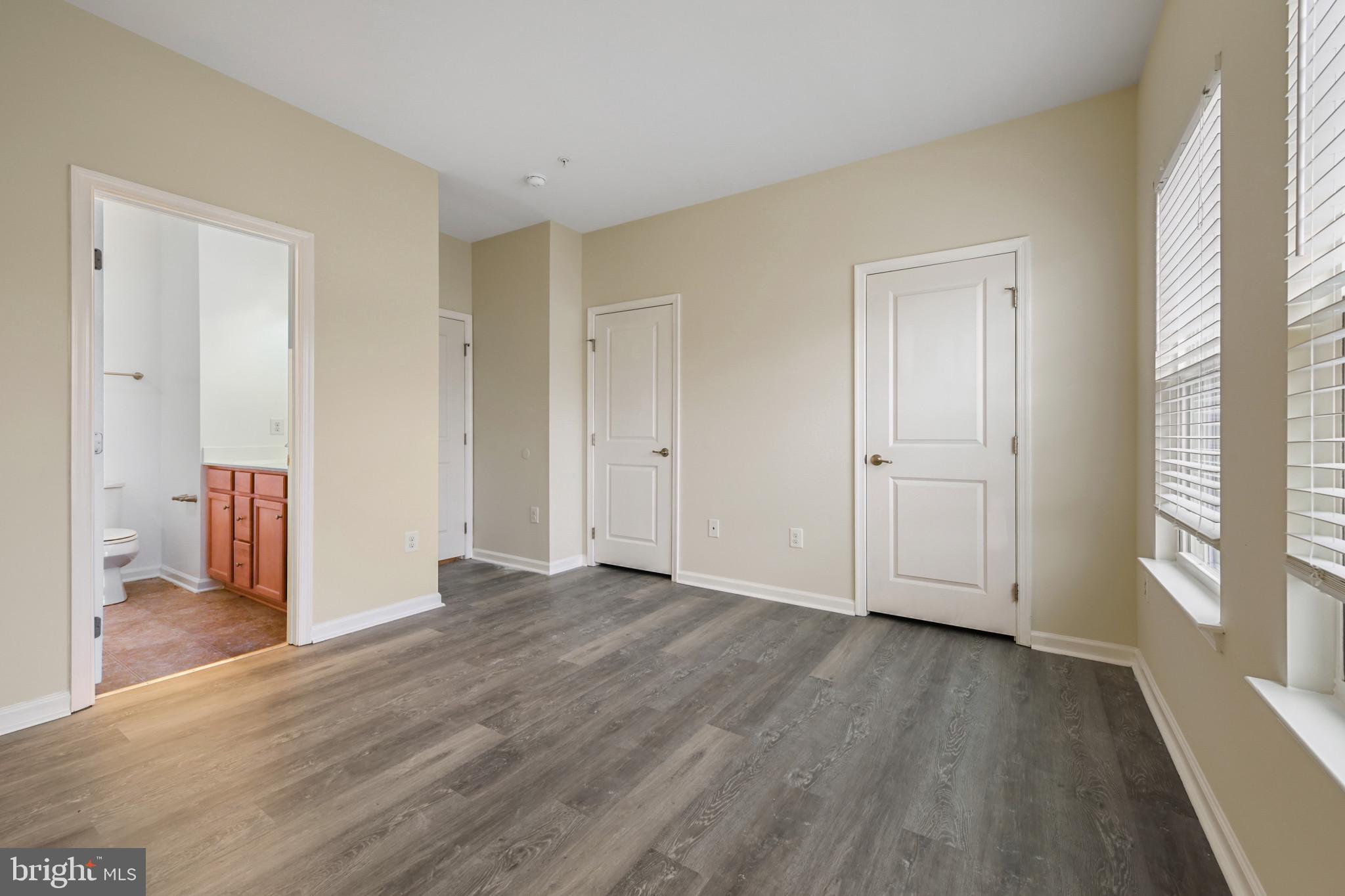 HOWARD SQUARE - Residential Lease