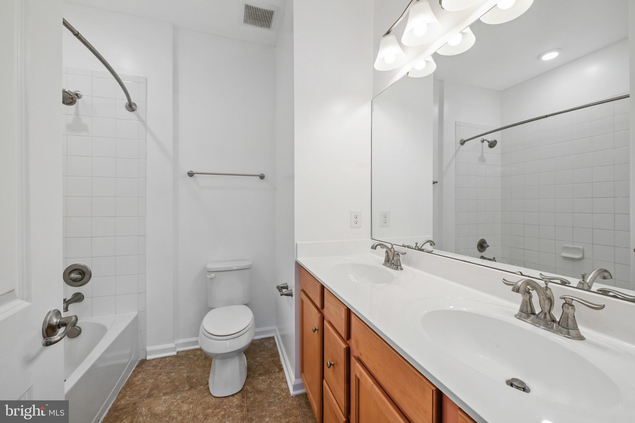 HOWARD SQUARE - Residential Lease