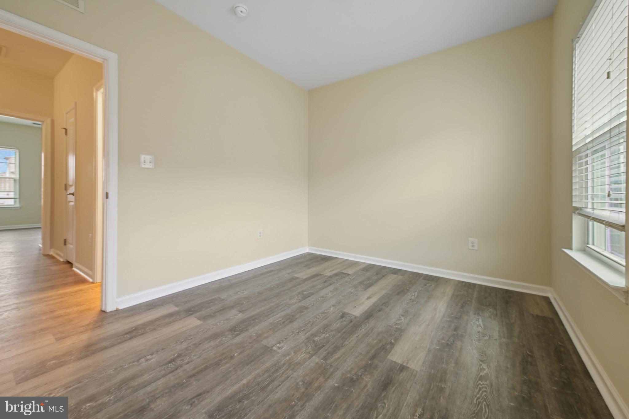 HOWARD SQUARE - Residential Lease