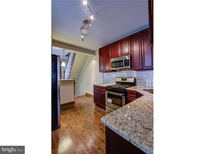 PORT RICHMOND - Residential