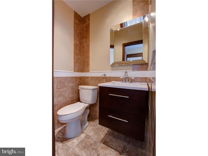 PORT RICHMOND - Residential