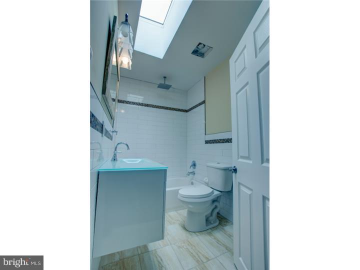 PORT RICHMOND - Residential