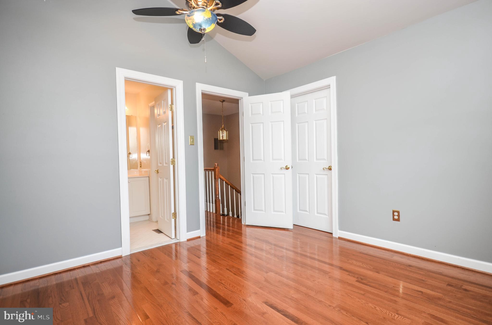 WILLOWS OF POTOMAC - Residential Lease