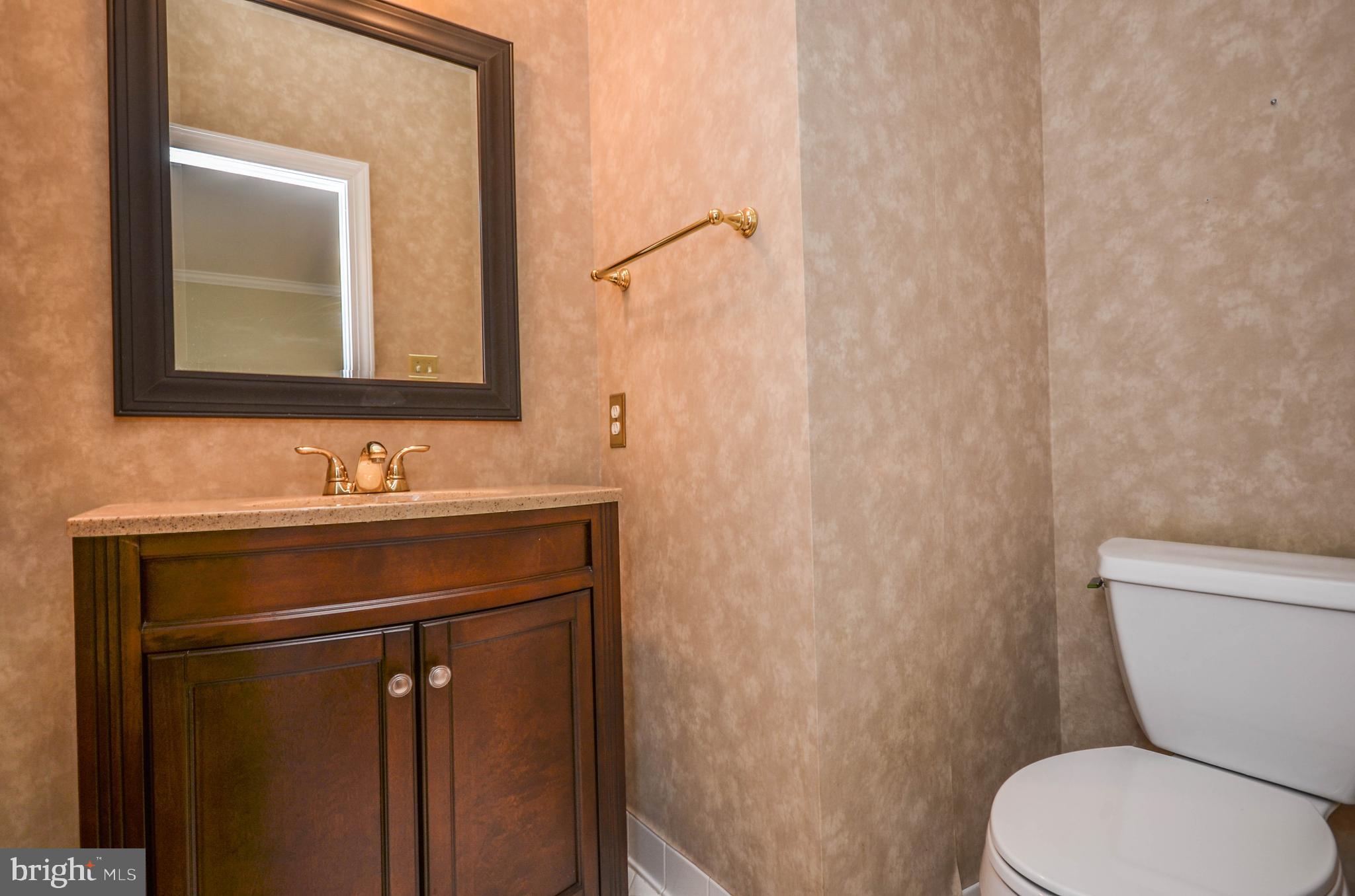 WILLOWS OF POTOMAC - Residential Lease