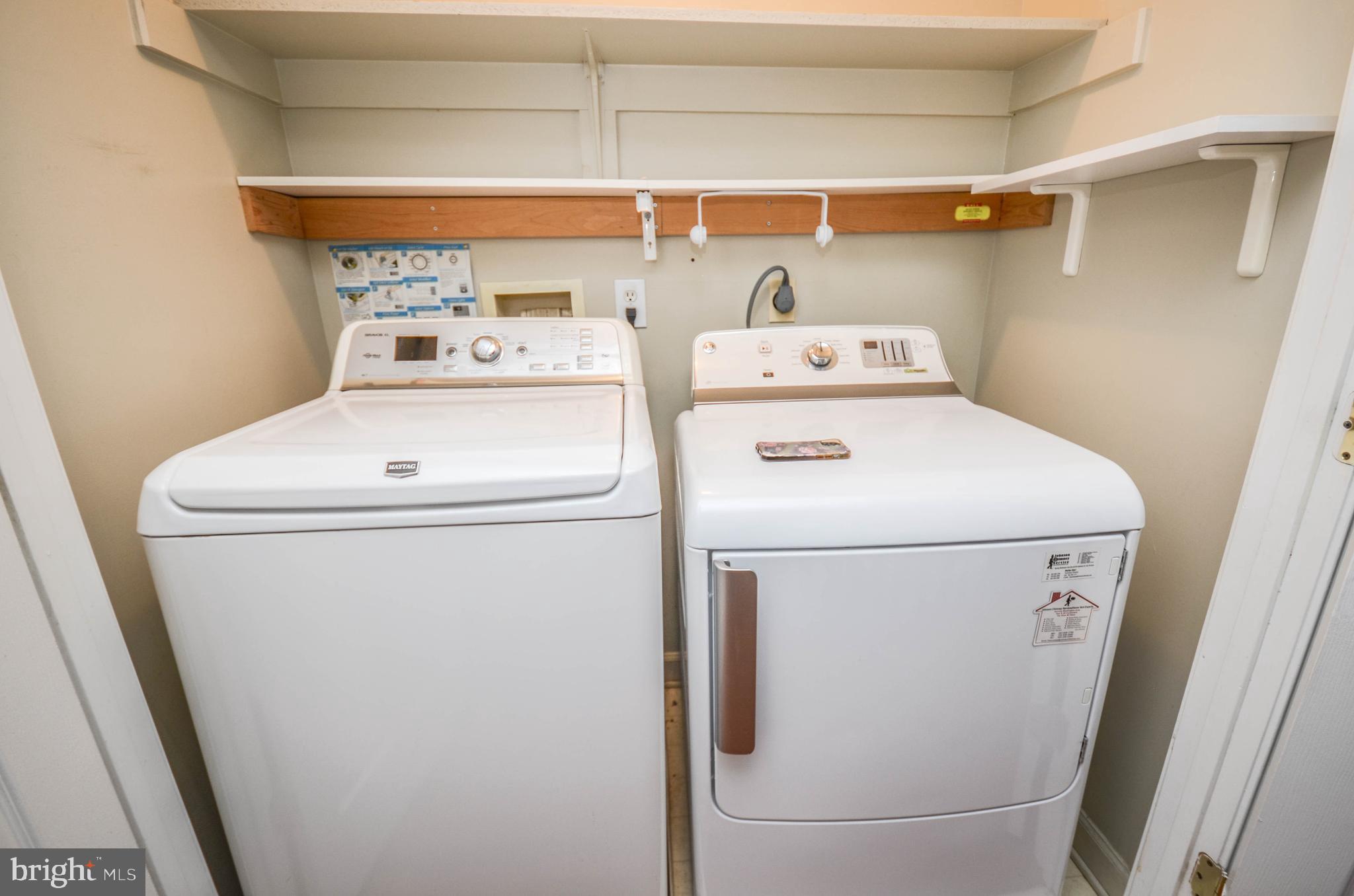 WILLOWS OF POTOMAC - Residential Lease