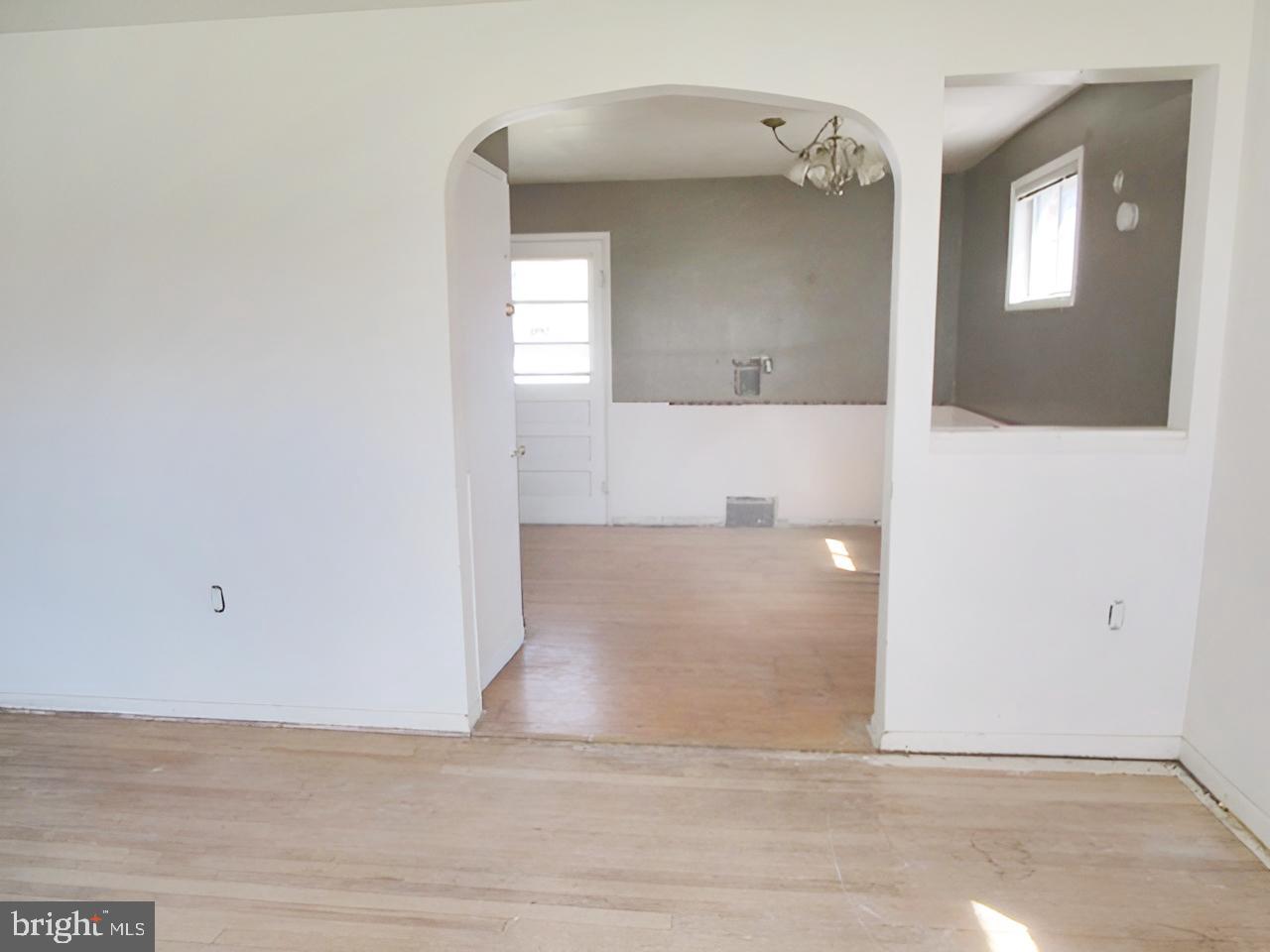 RIVIERA BEACH - Residential