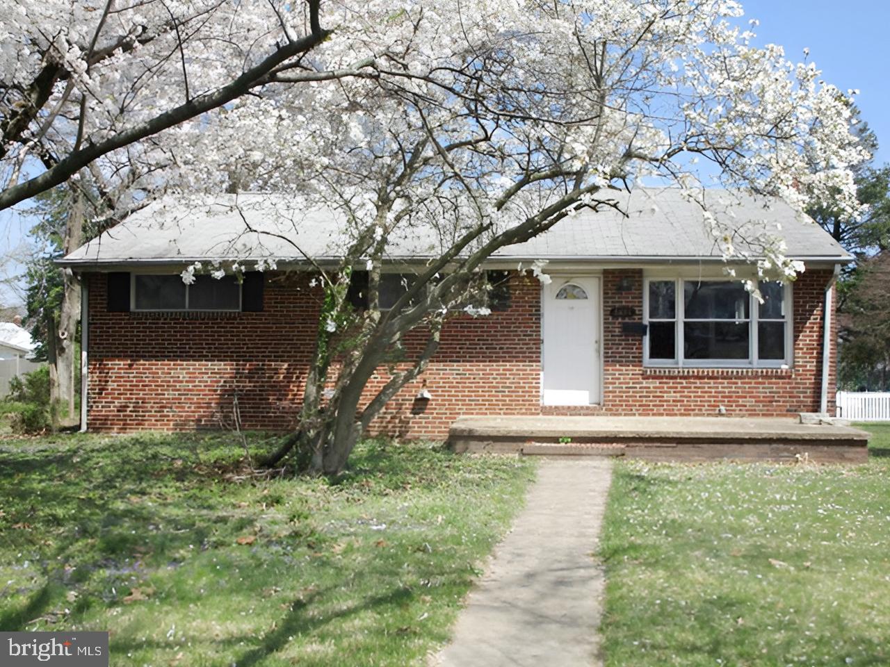 RIVIERA BEACH - Residential