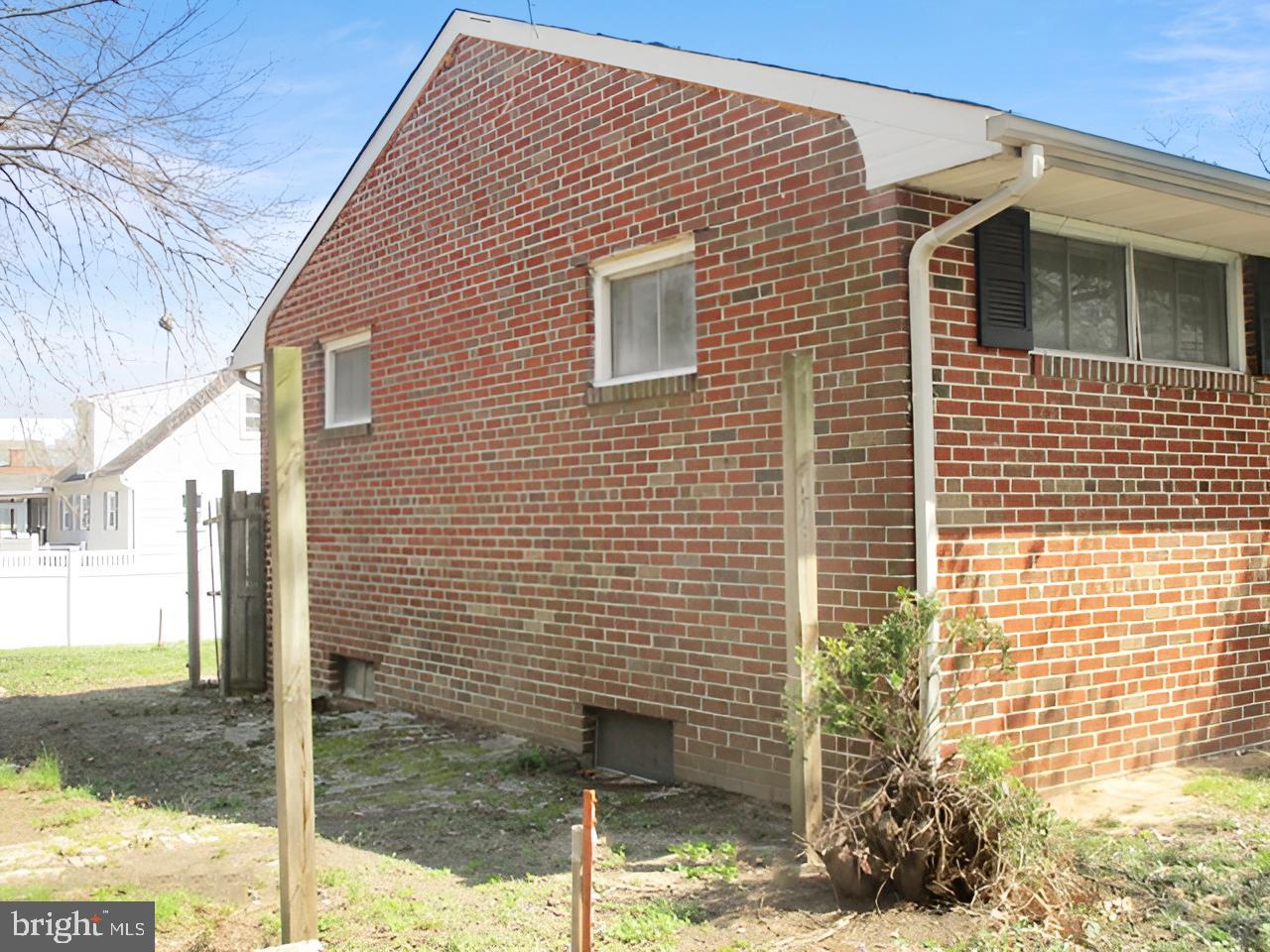 RIVIERA BEACH - Residential