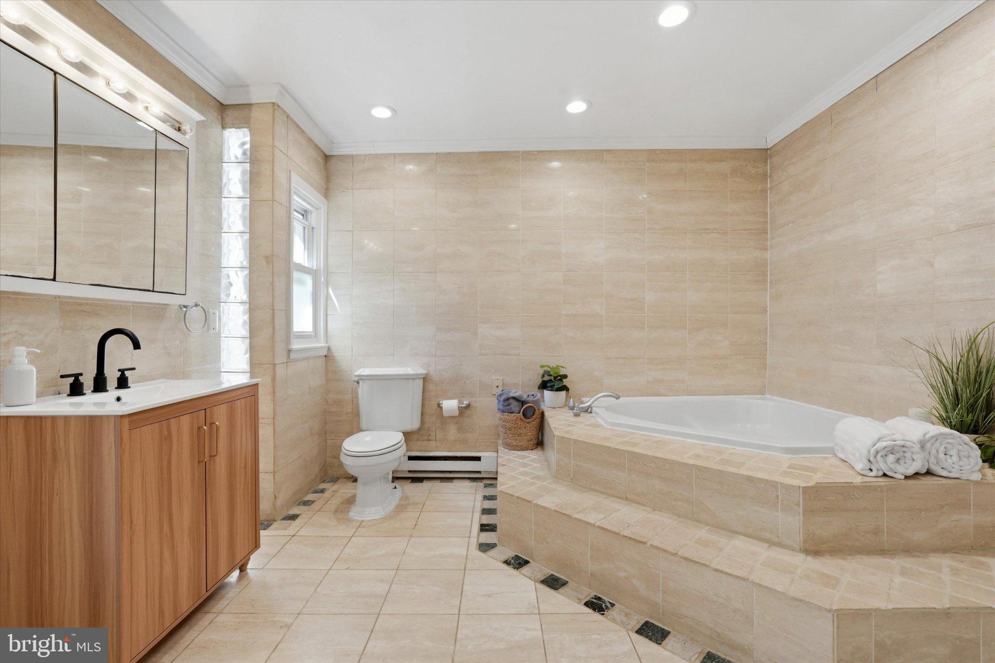 WASHINGTON SQ WEST - Residential