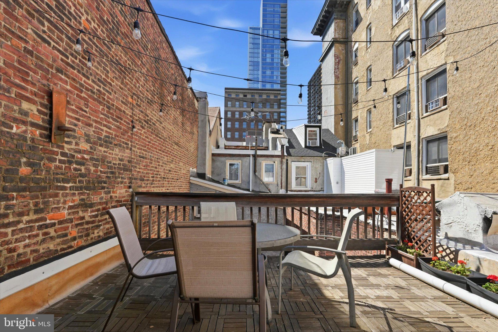 WASHINGTON SQ WEST - Residential