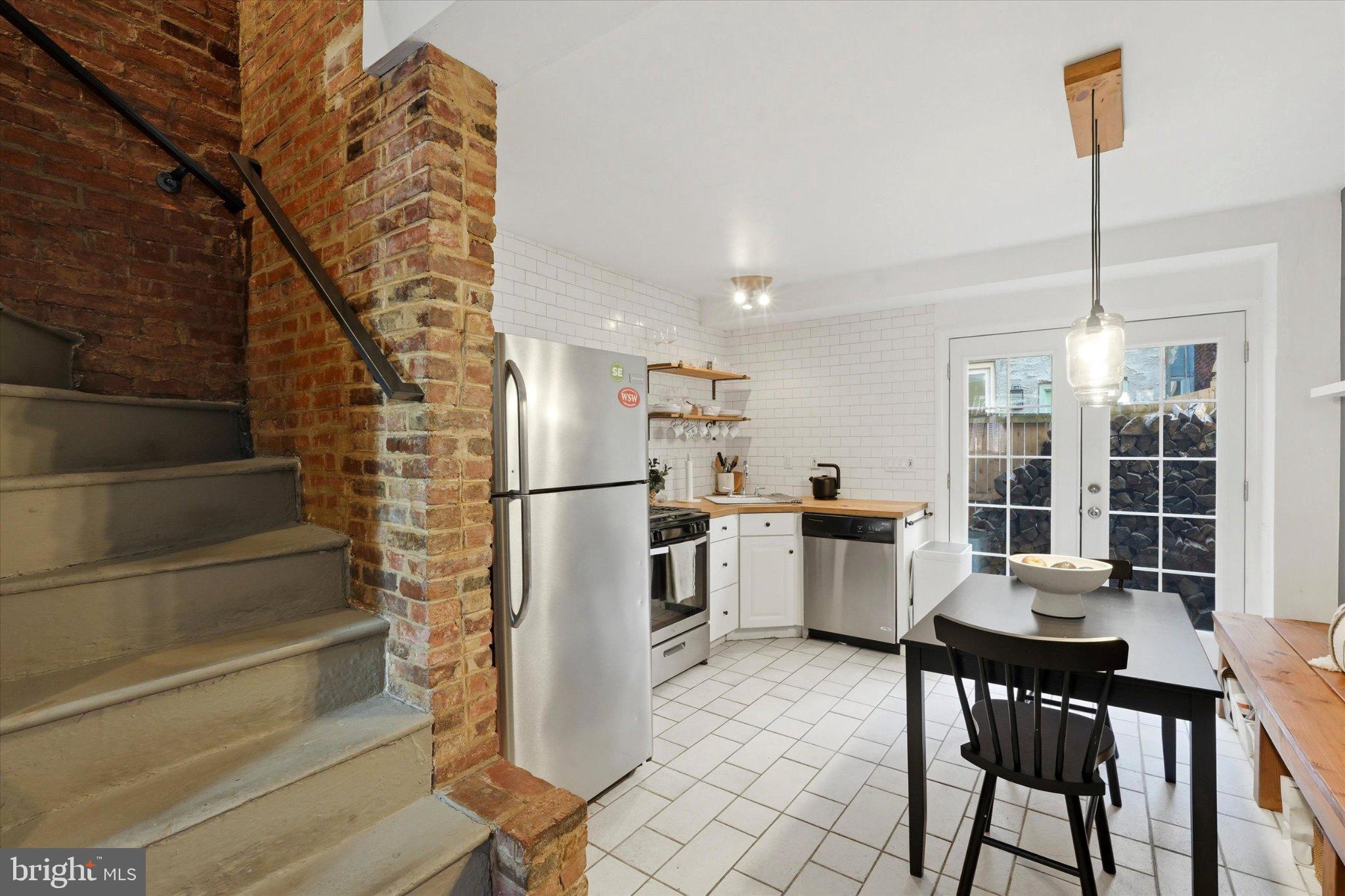 308 S ISEMINGER STREET