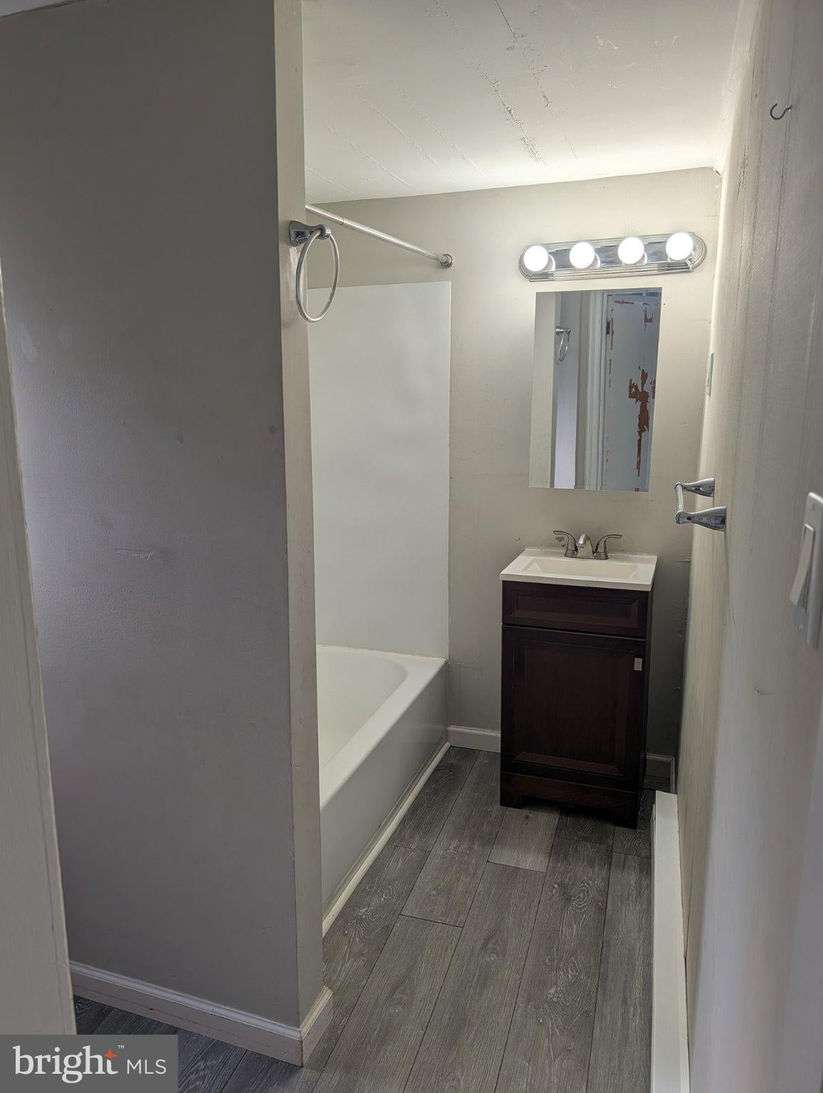 119 PERRY UNIT A