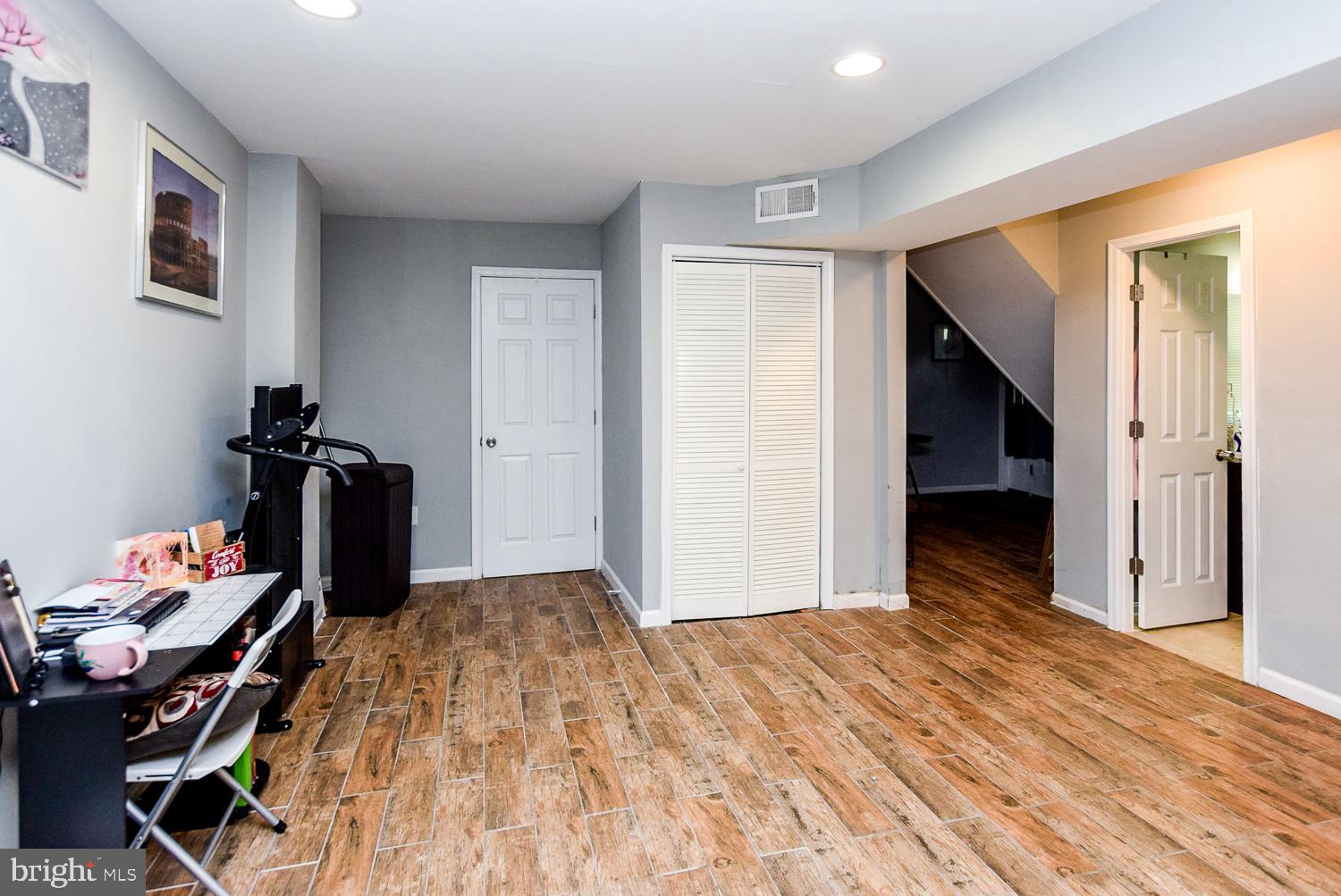 TEMPLE TERRACE - Residential