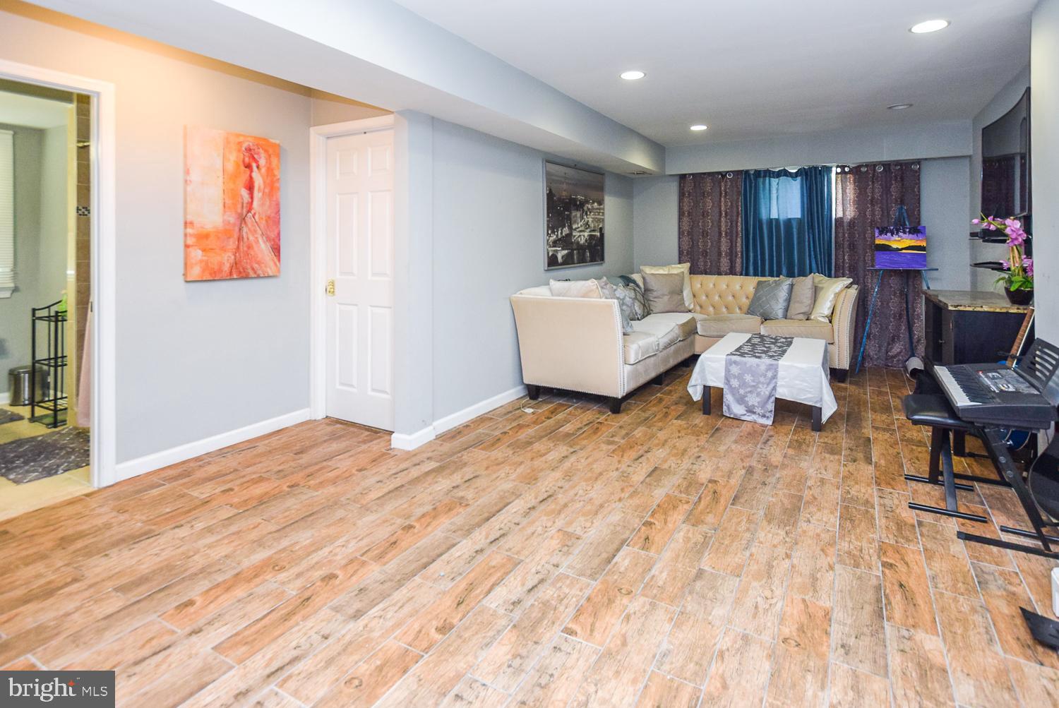 TEMPLE TERRACE - Residential