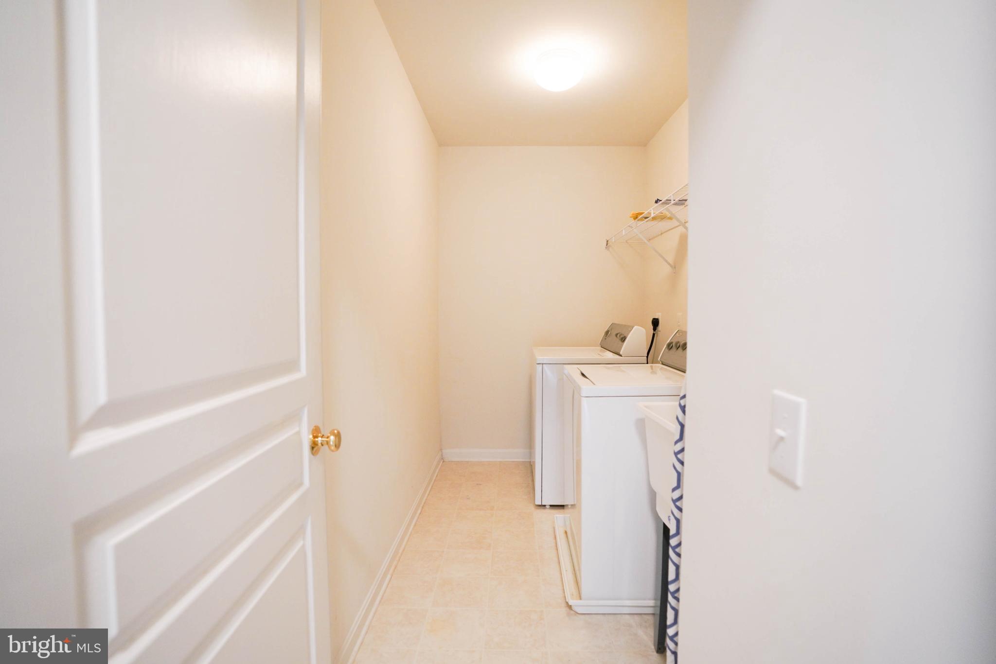 WINDSOR RIDGE - Residential Lease