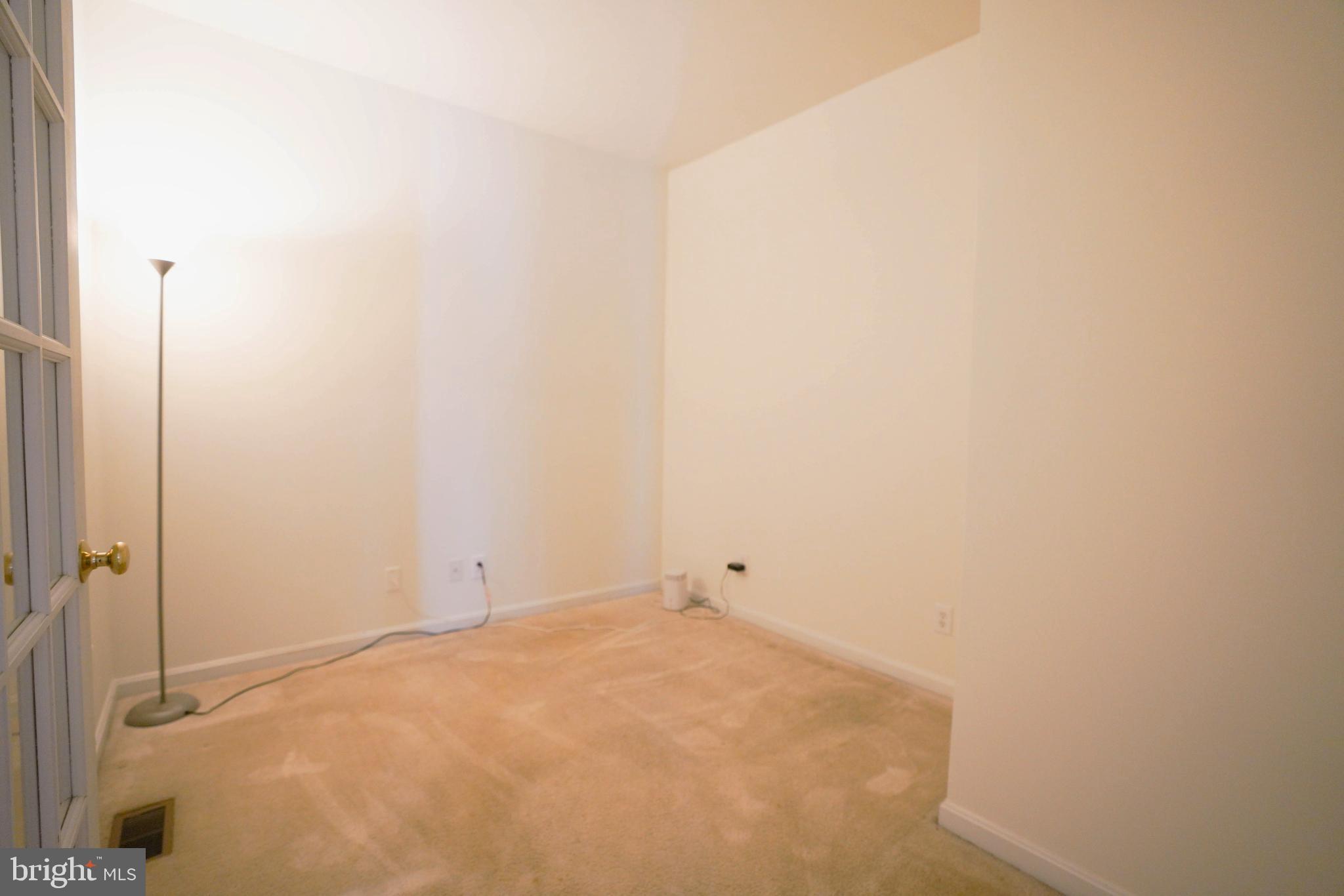 WINDSOR RIDGE - Residential Lease