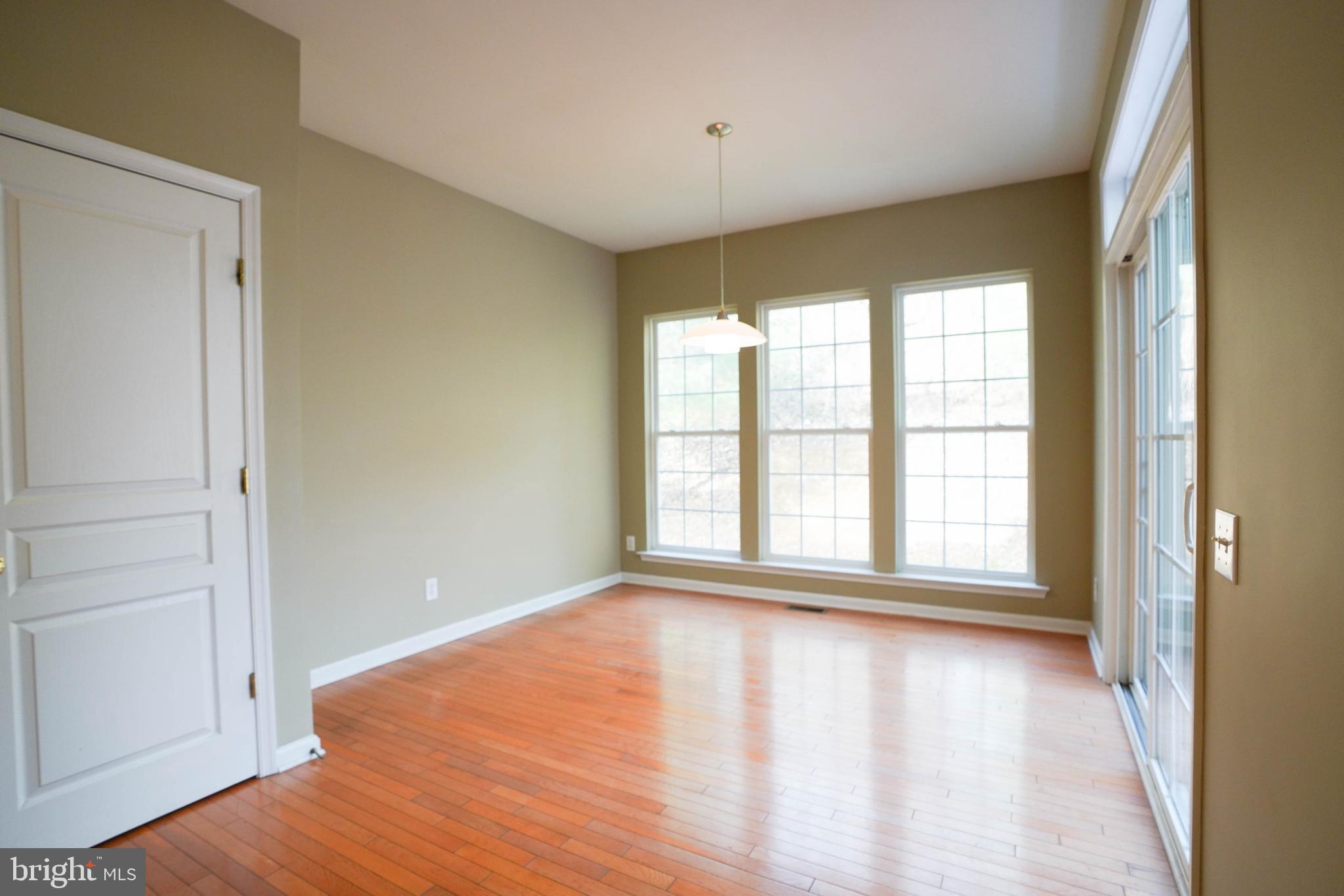 WINDSOR RIDGE - Residential Lease