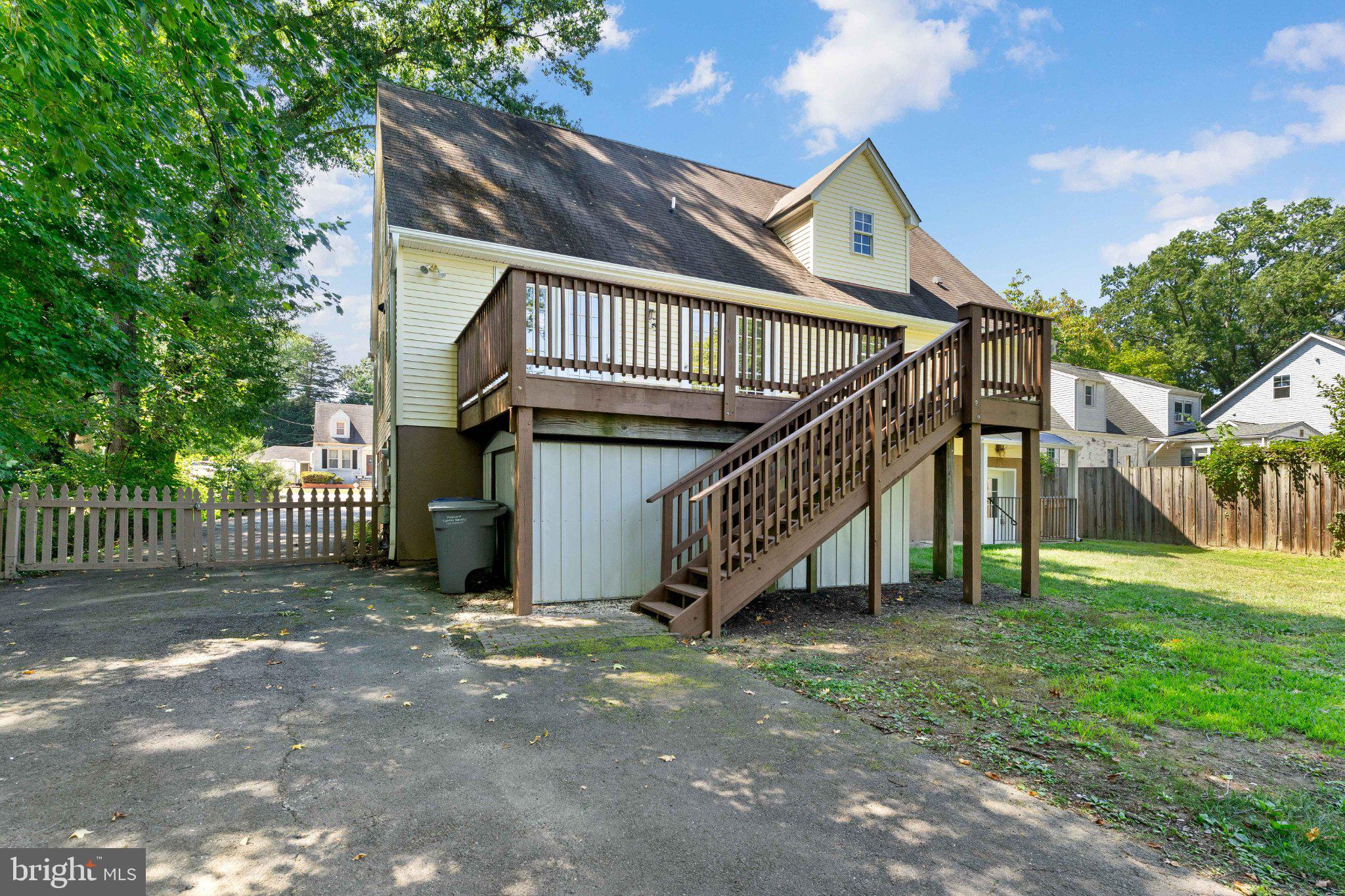 6703 OAK DRIVE