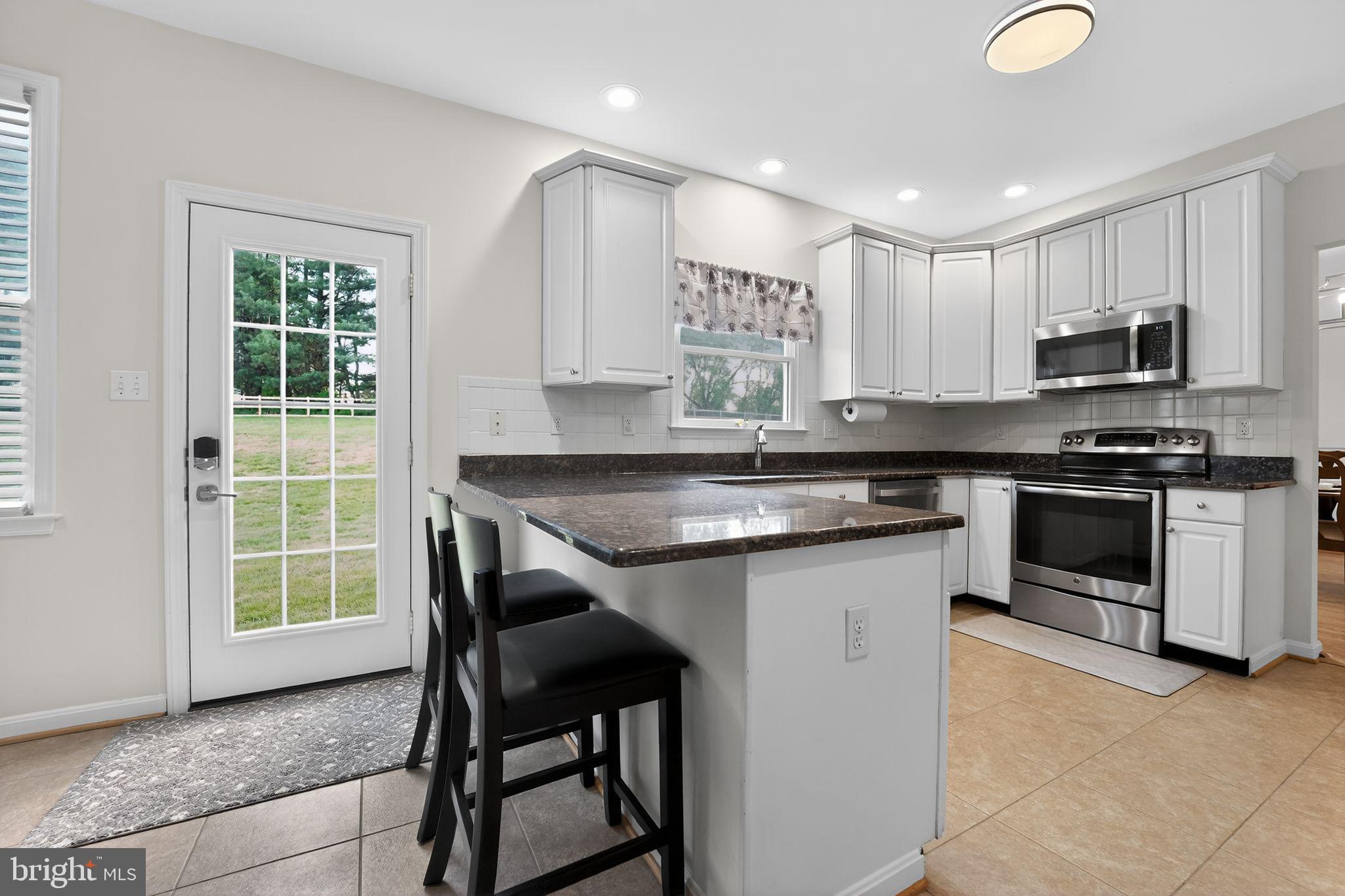 VILLAGE GREEN ESTATES - Residential