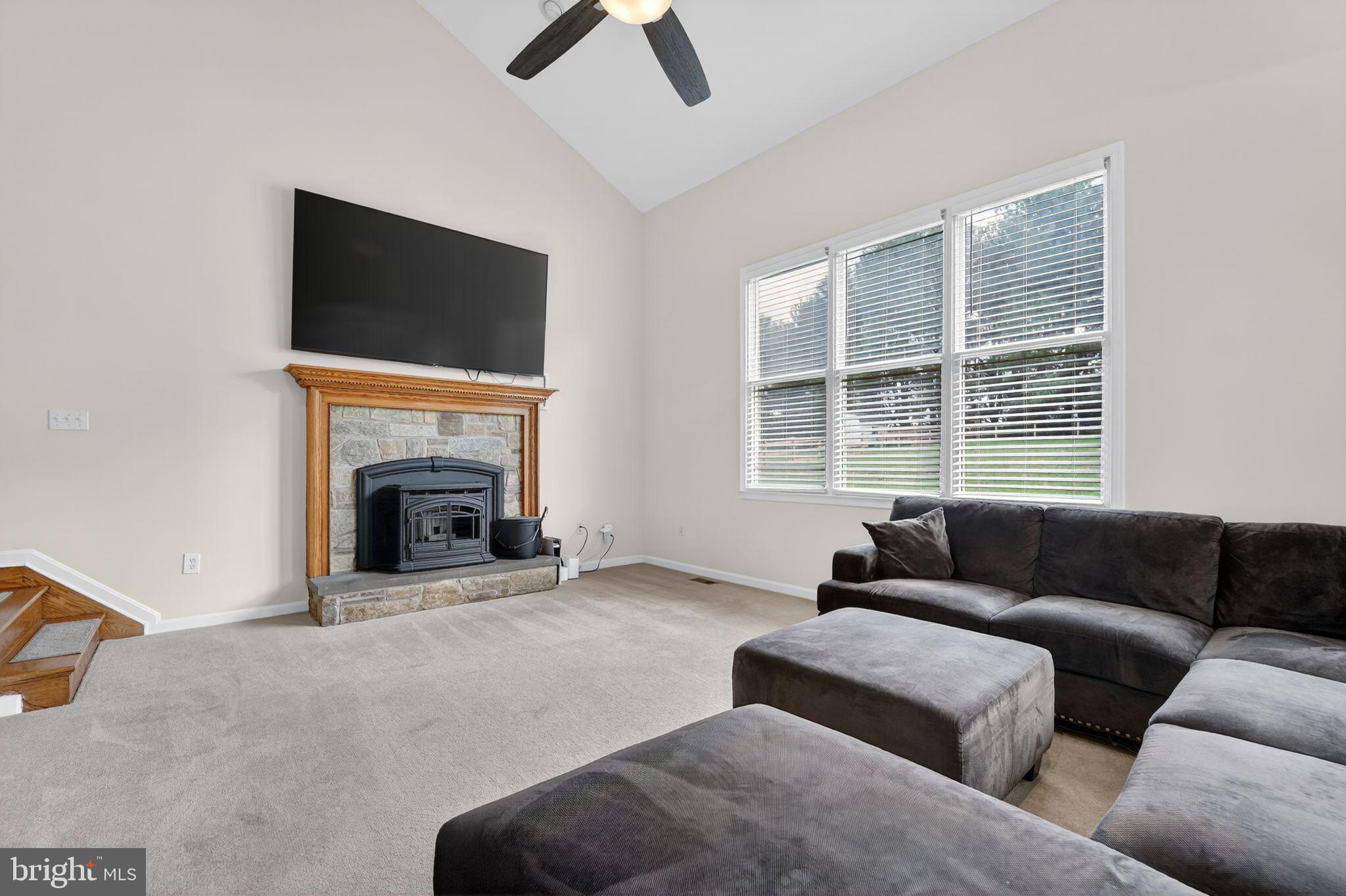 VILLAGE GREEN ESTATES - Residential