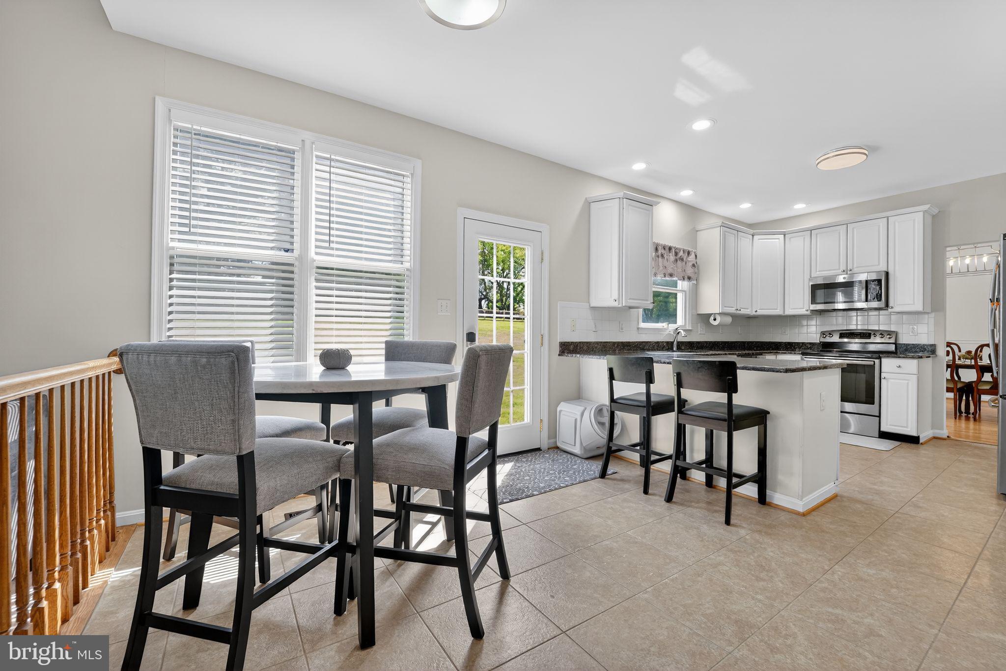 VILLAGE GREEN ESTATES - Residential