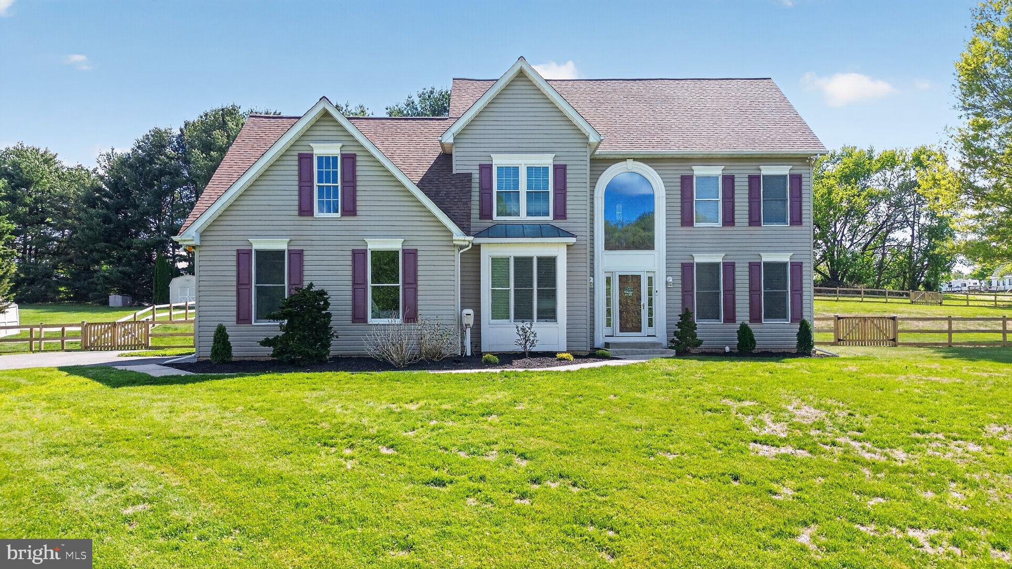 VILLAGE GREEN ESTATES - Residential