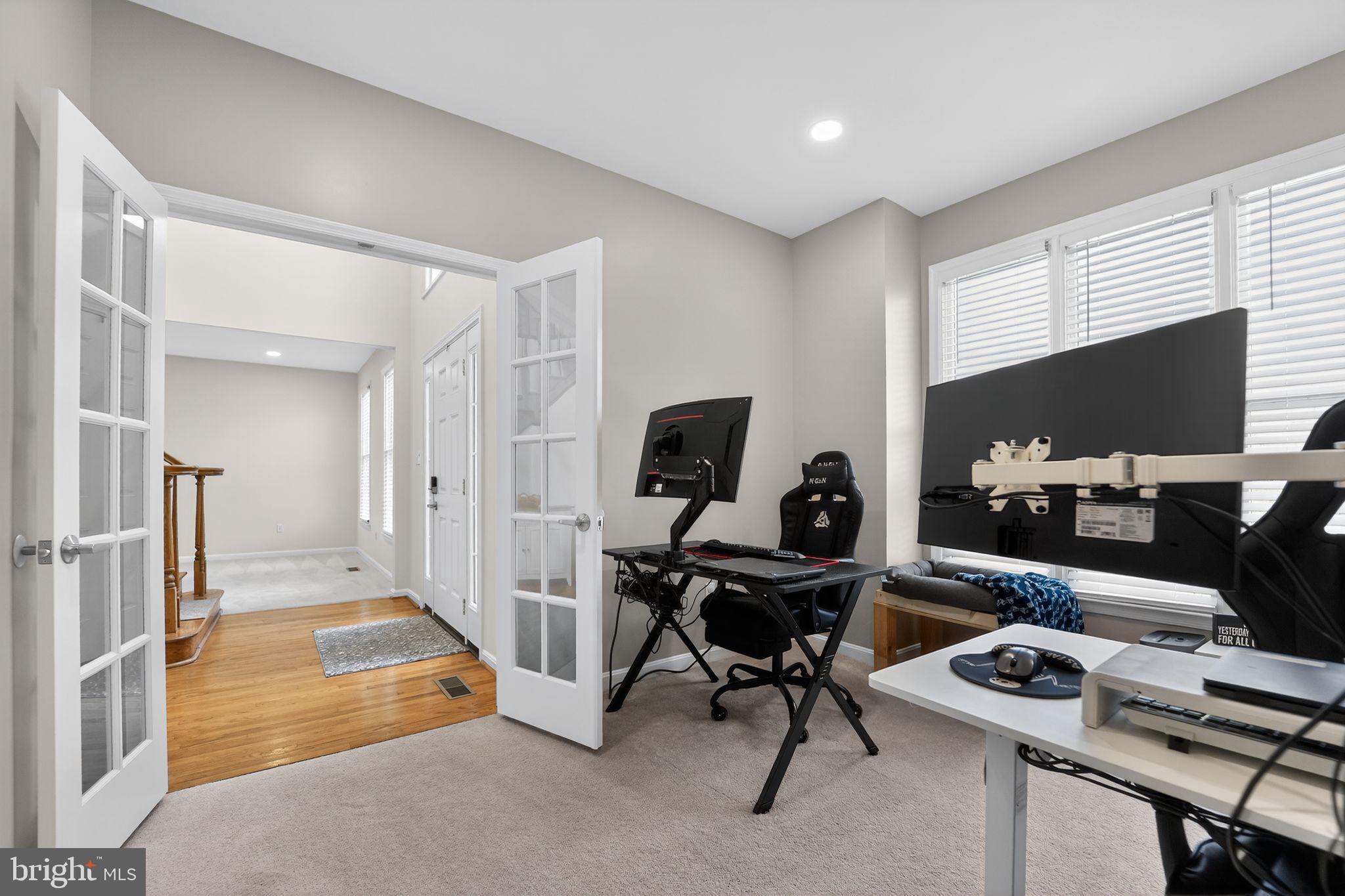 VILLAGE GREEN ESTATES - Residential