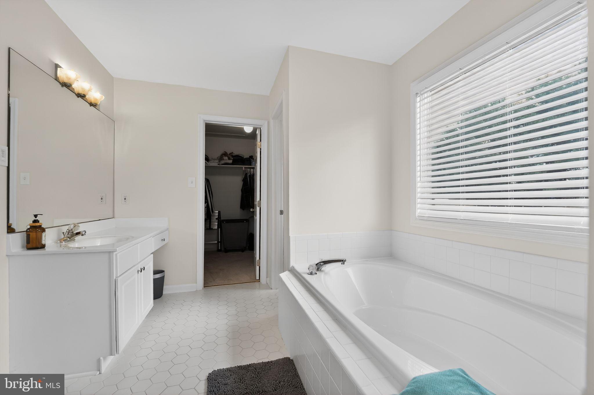 VILLAGE GREEN ESTATES - Residential