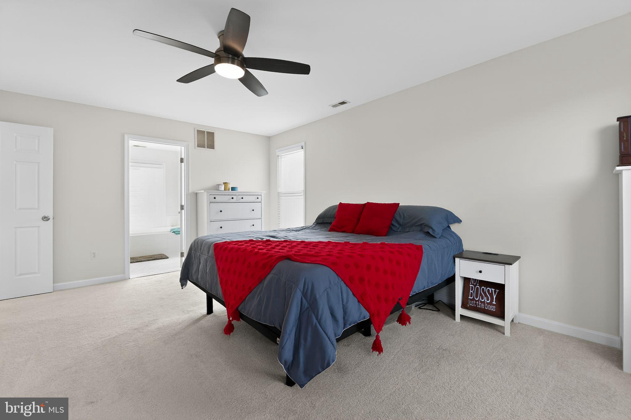 VILLAGE GREEN ESTATES - Residential