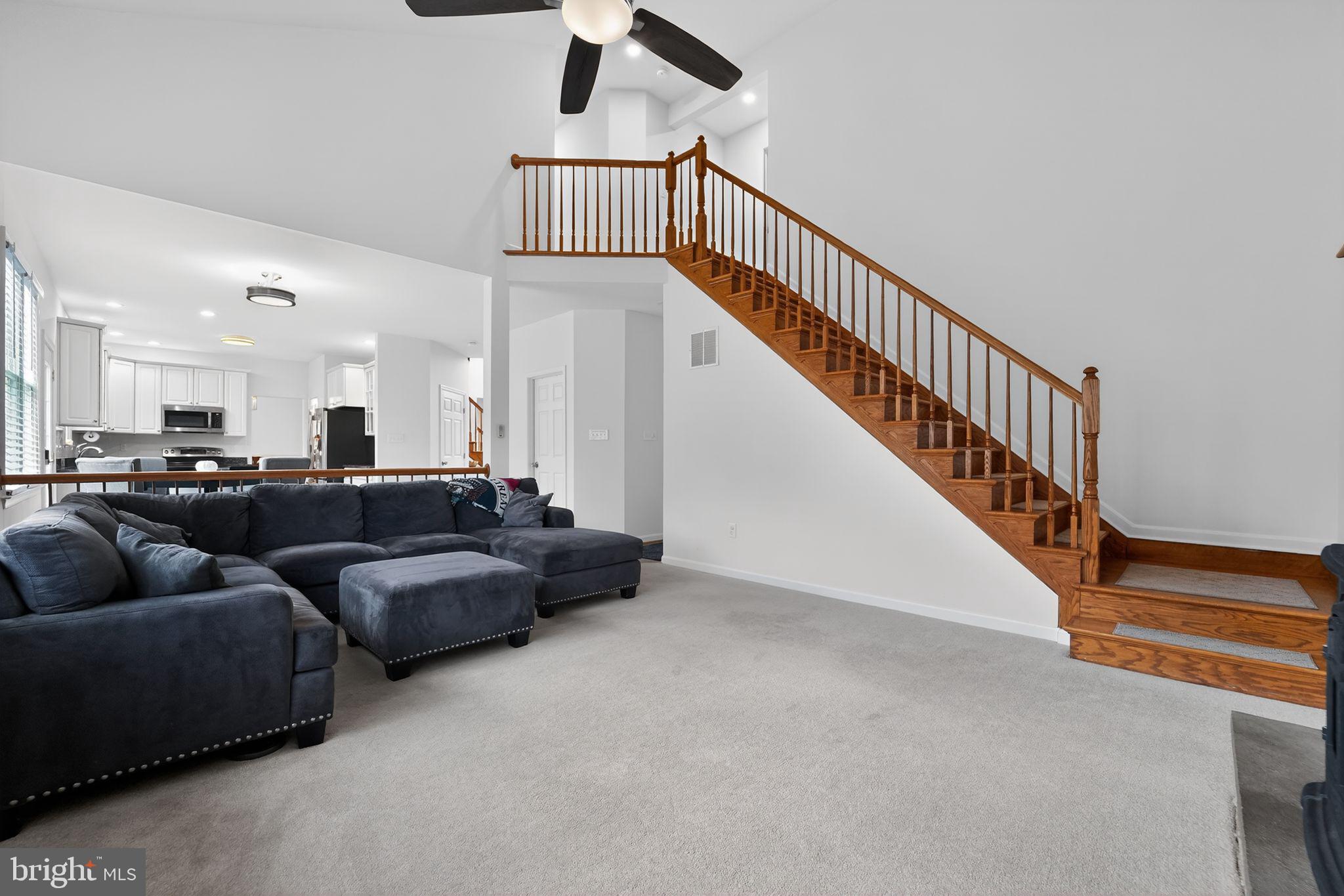 VILLAGE GREEN ESTATES - Residential