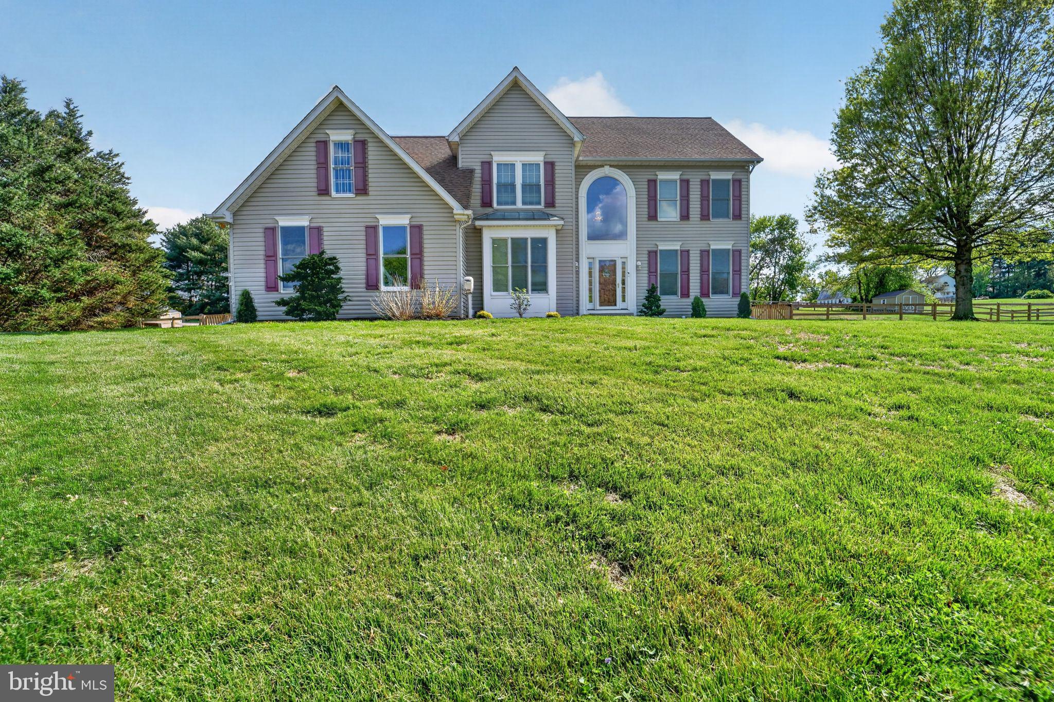 VILLAGE GREEN ESTATES - Residential