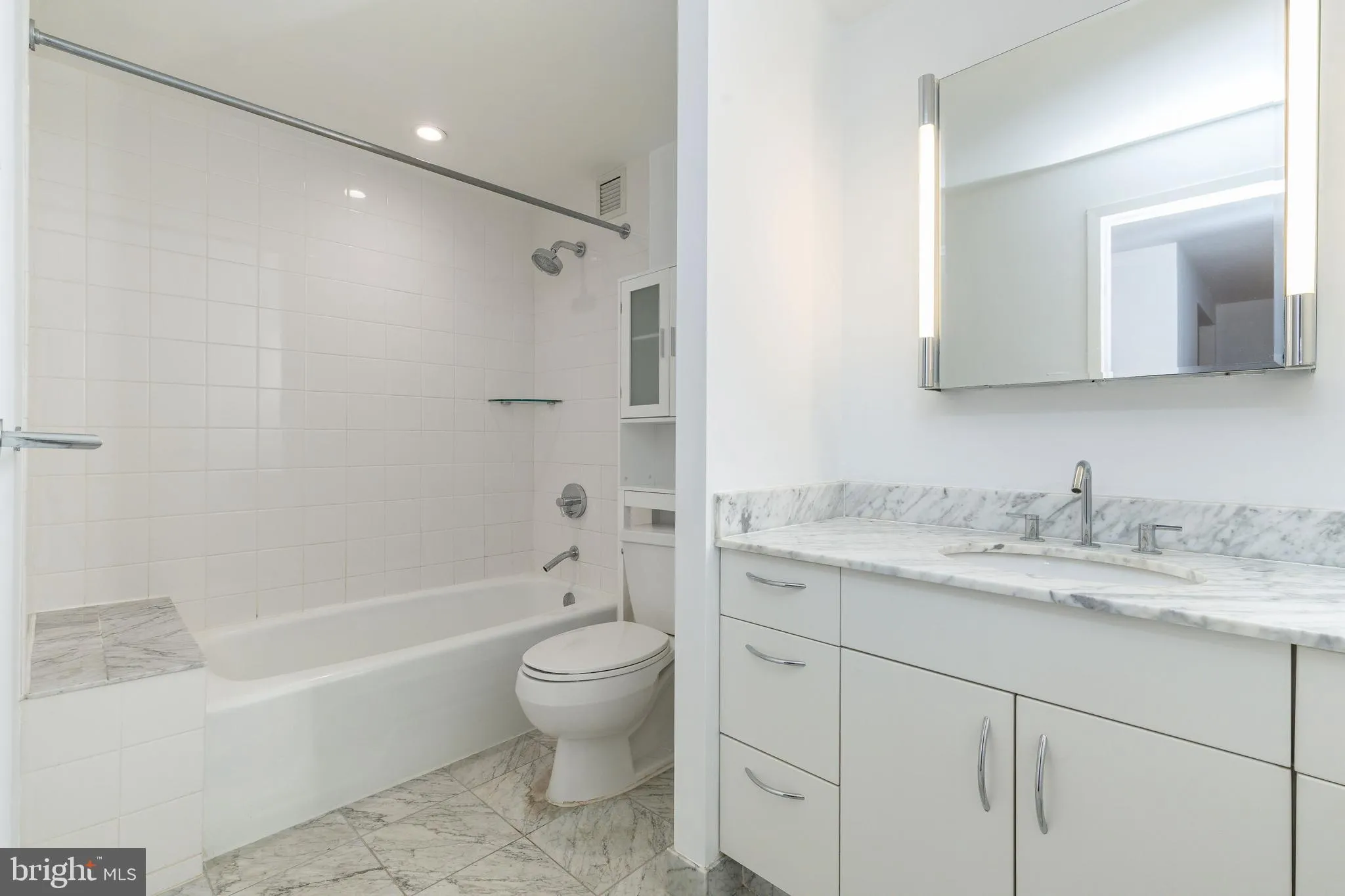 Philadelphia, Pennsylvania 19103, United States, 1 Bedroom Bedrooms, ,1 BathroomBathrooms,Residential,Active,194862