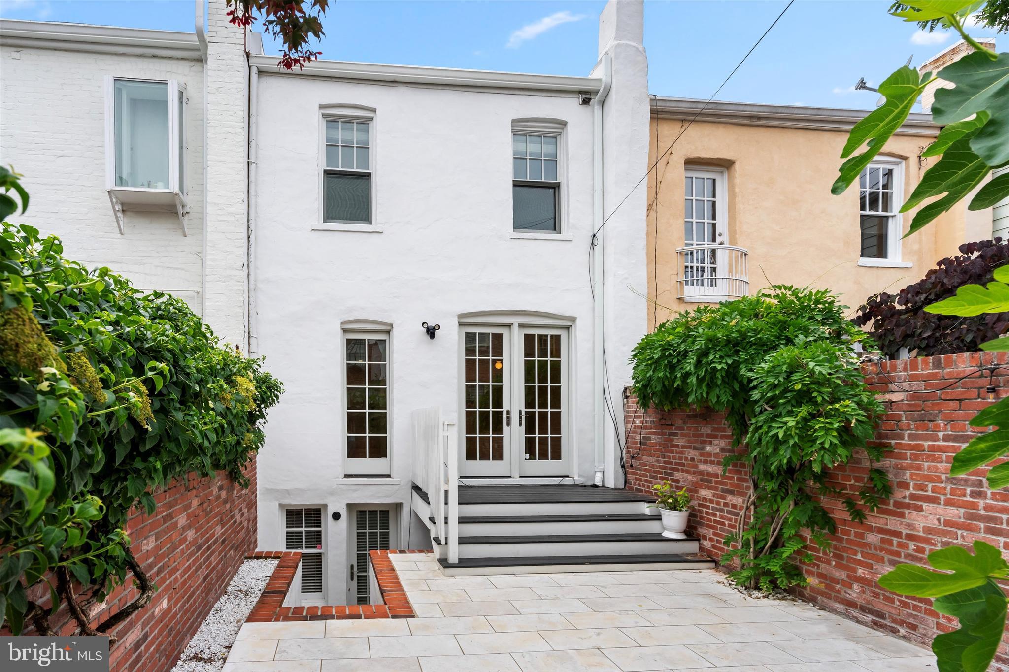 GEORGETOWN - Residential Lease