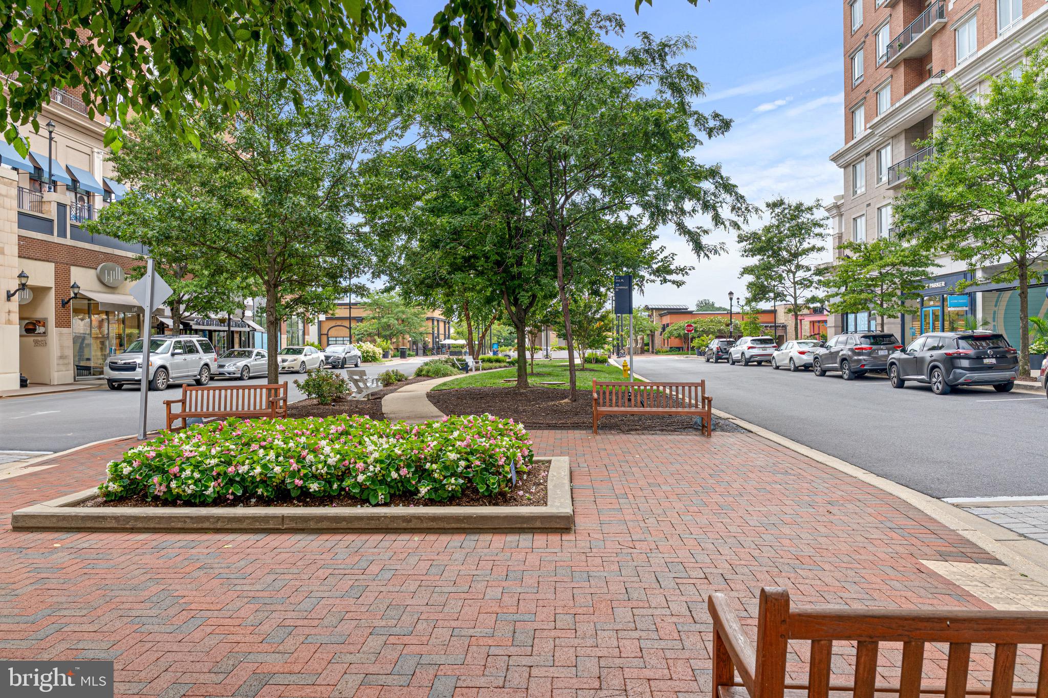 LORETTA HEIGHTS - Residential