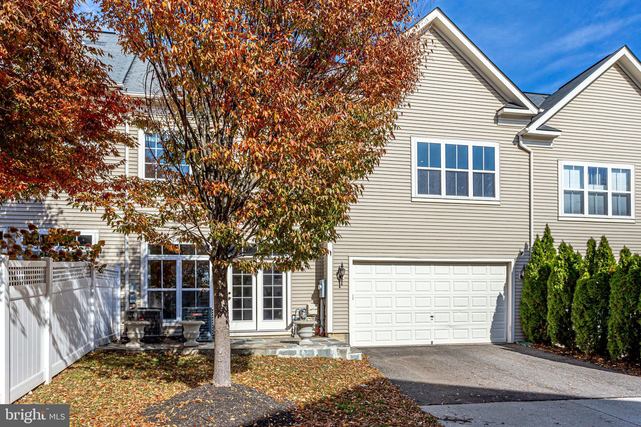 BRAMBLETON - Residential