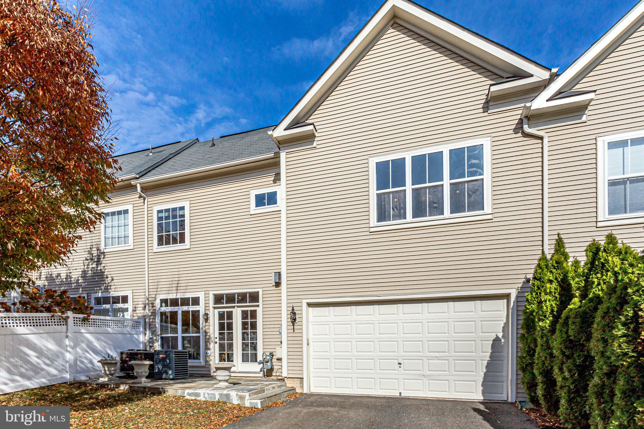 BRAMBLETON - Residential