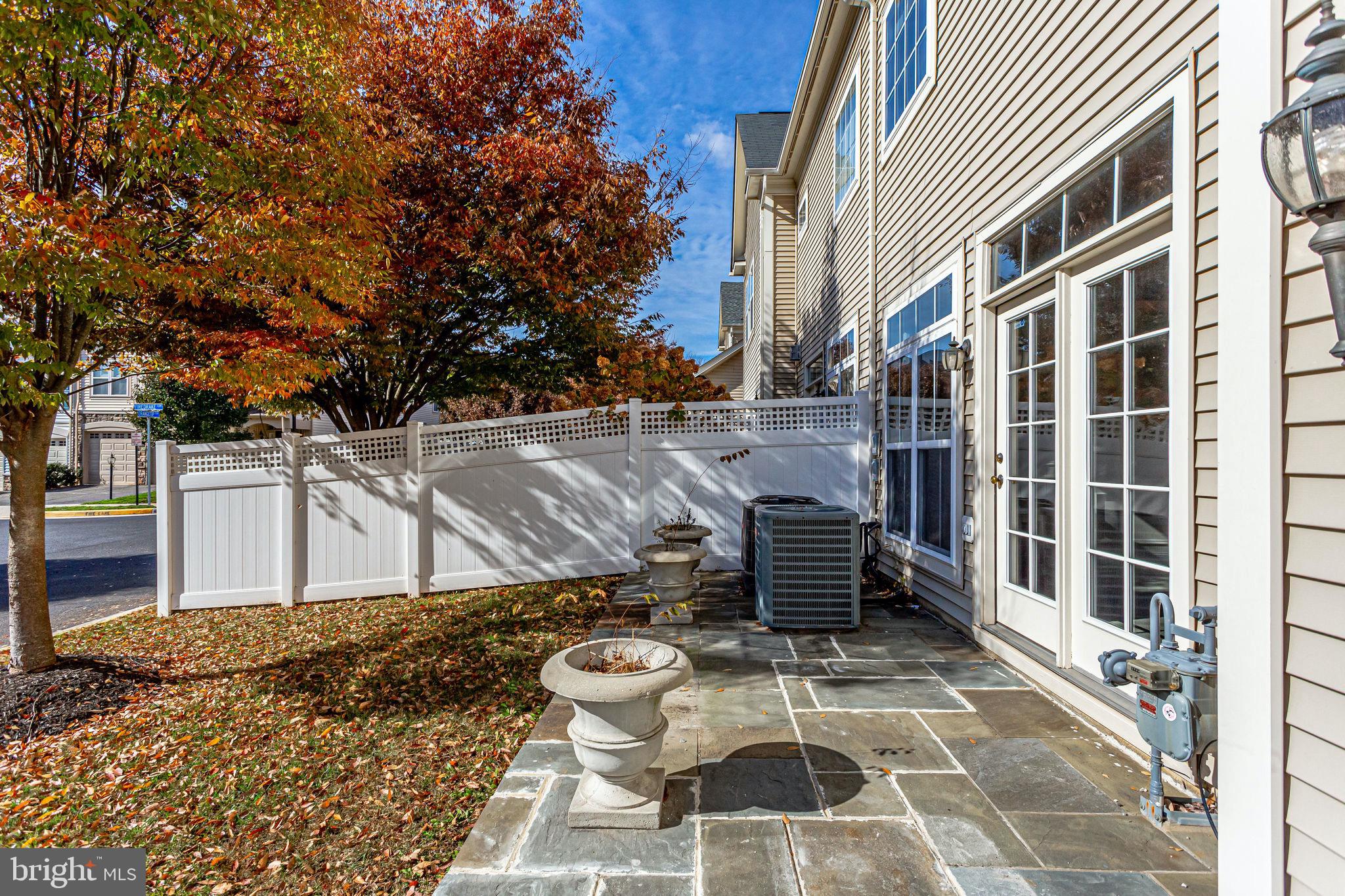 BRAMBLETON - Residential