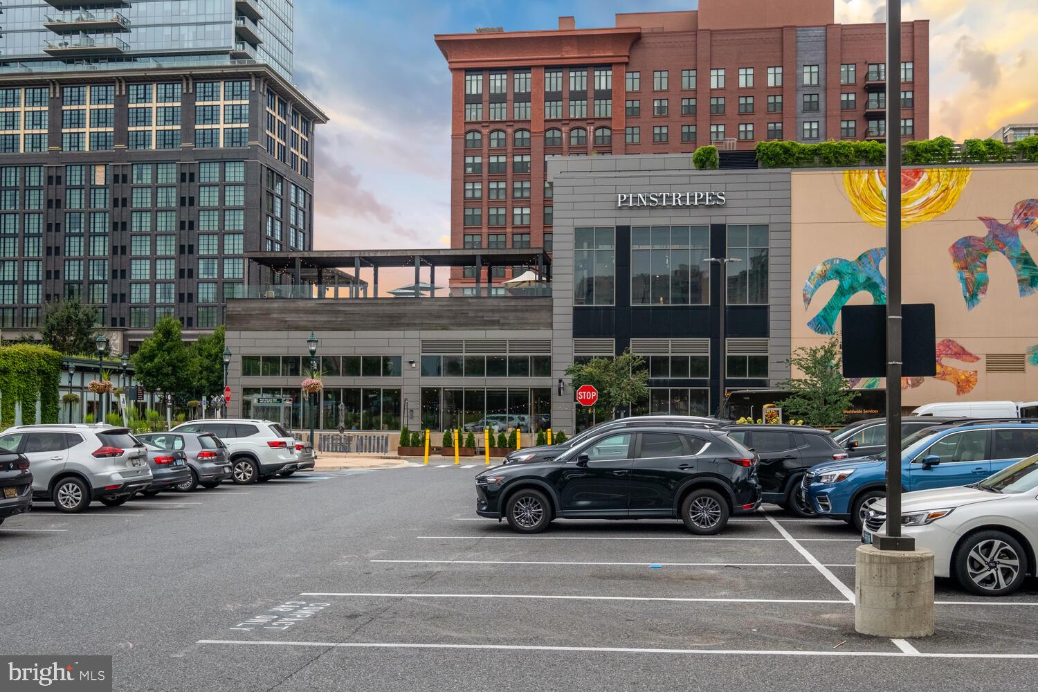 LUXMANOR - Residential