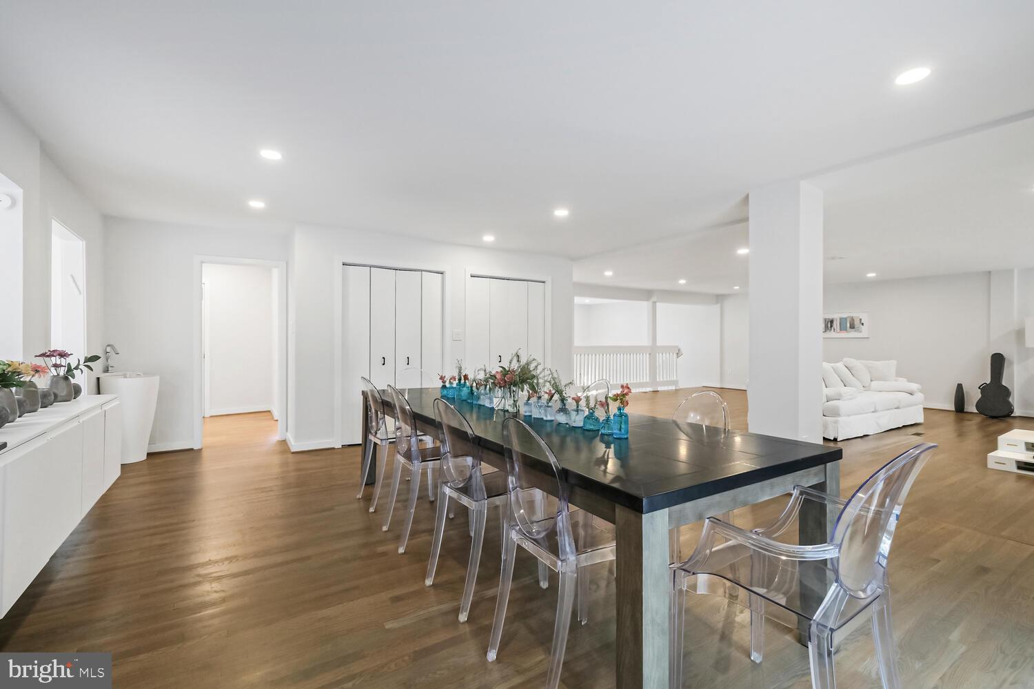 LUXMANOR - Residential