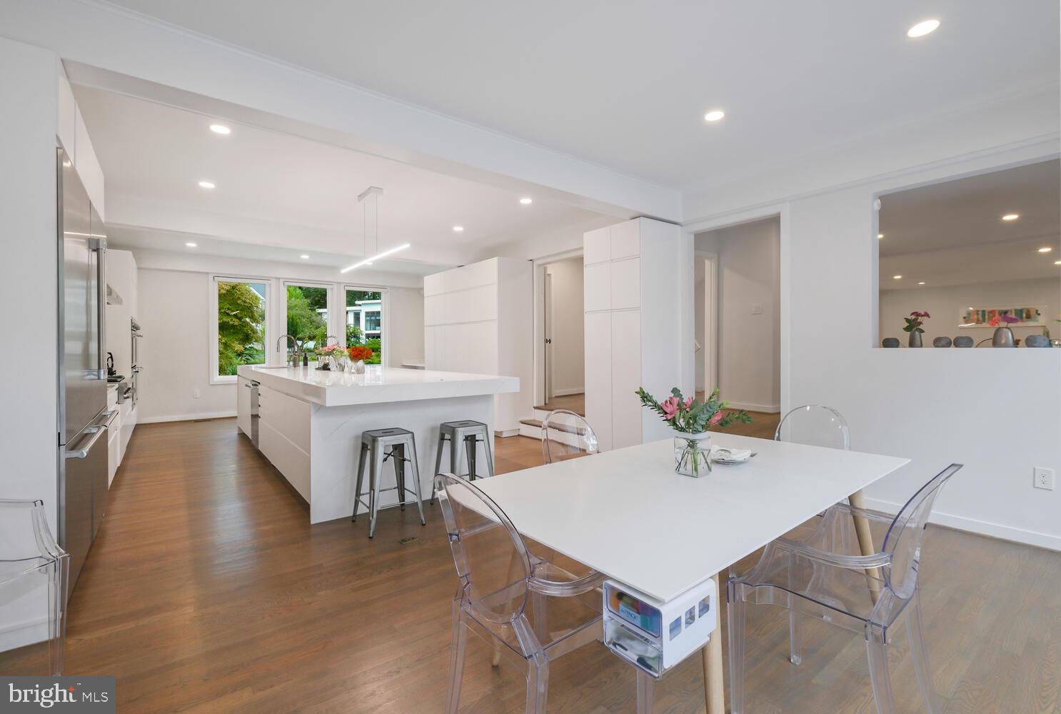 LUXMANOR - Residential