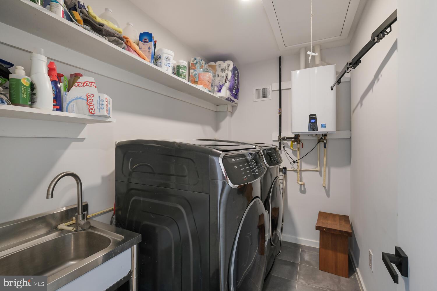 LUXMANOR - Residential