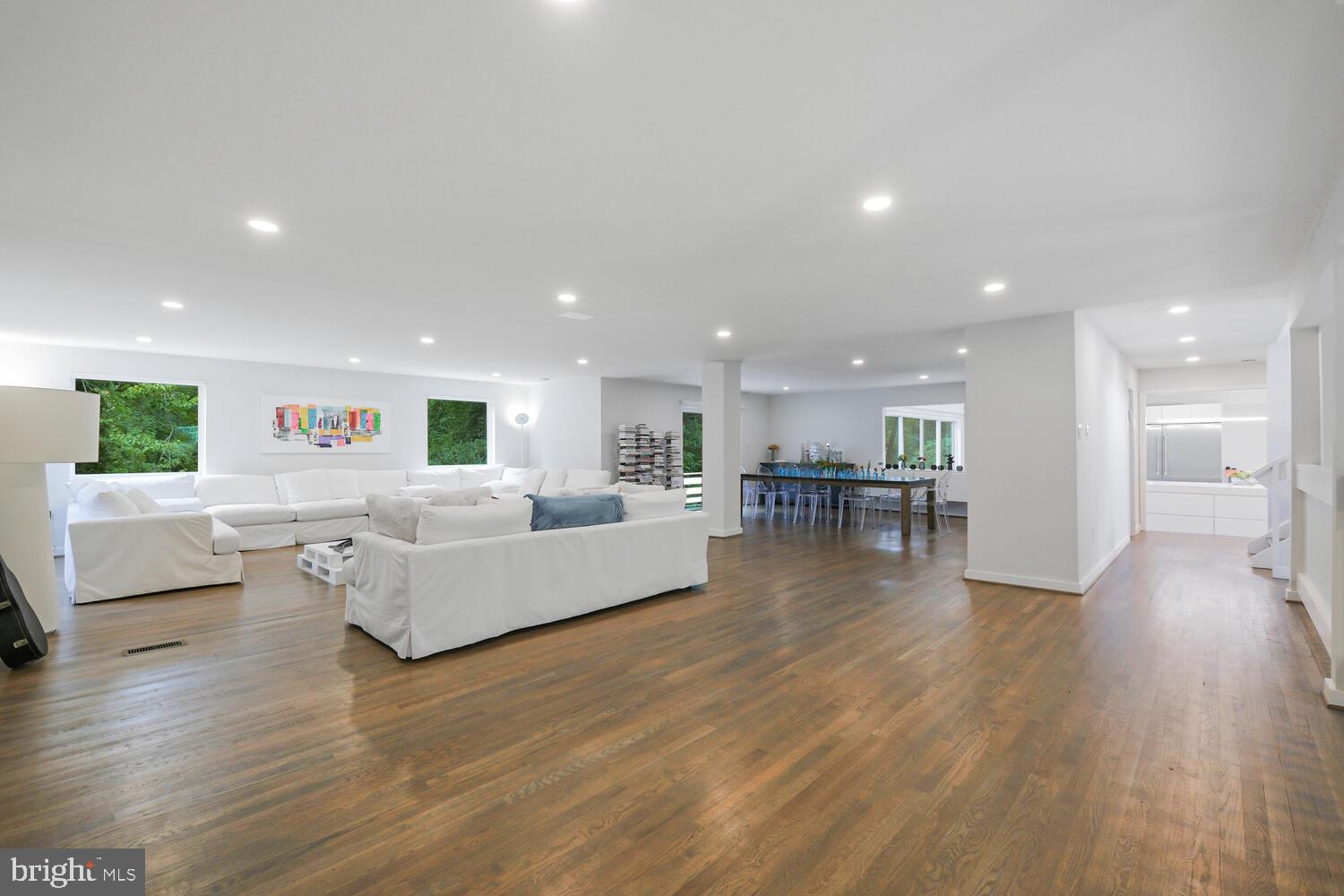 LUXMANOR - Residential