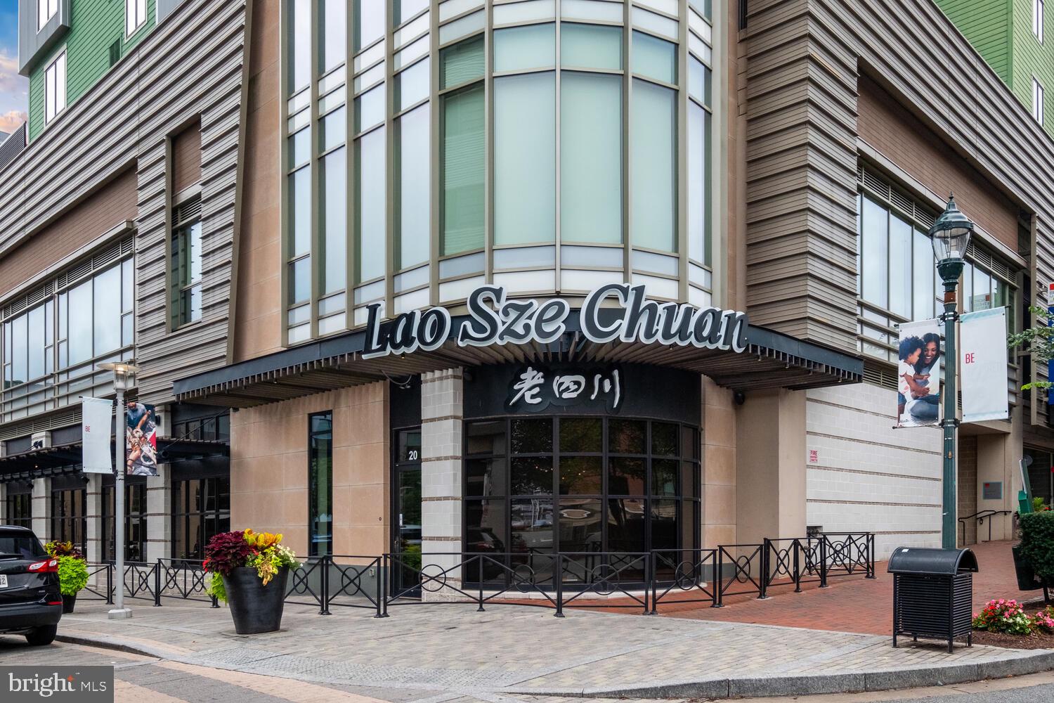 LUXMANOR - Residential