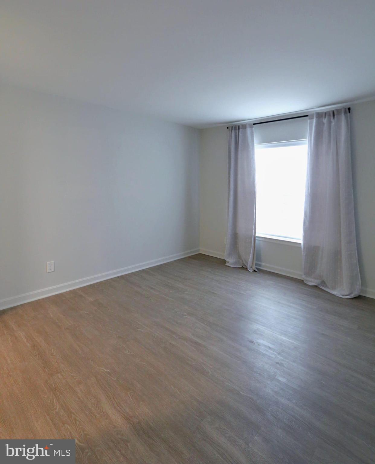 BURKE COVE - Residential Lease