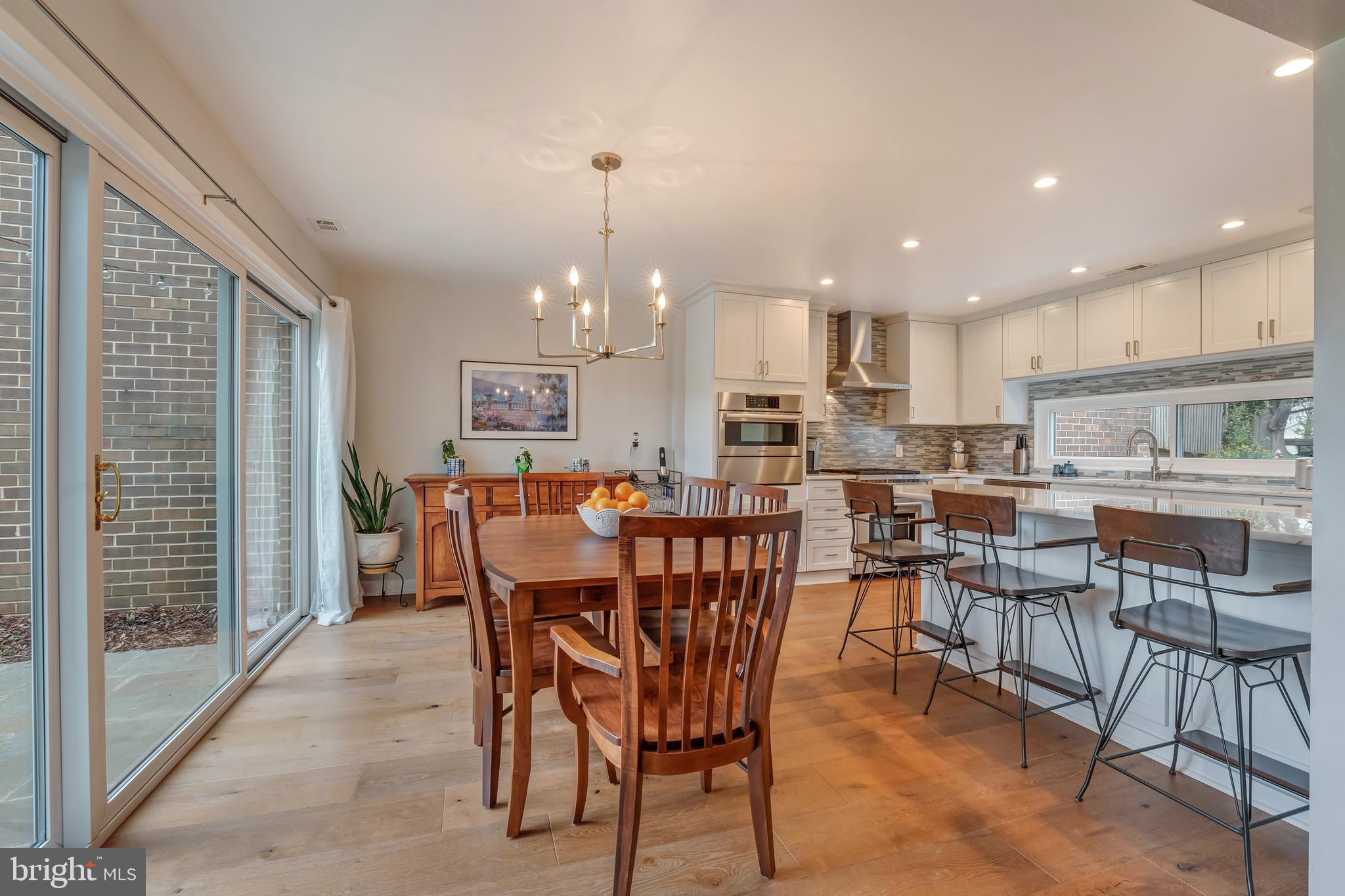 RESTON - Residential